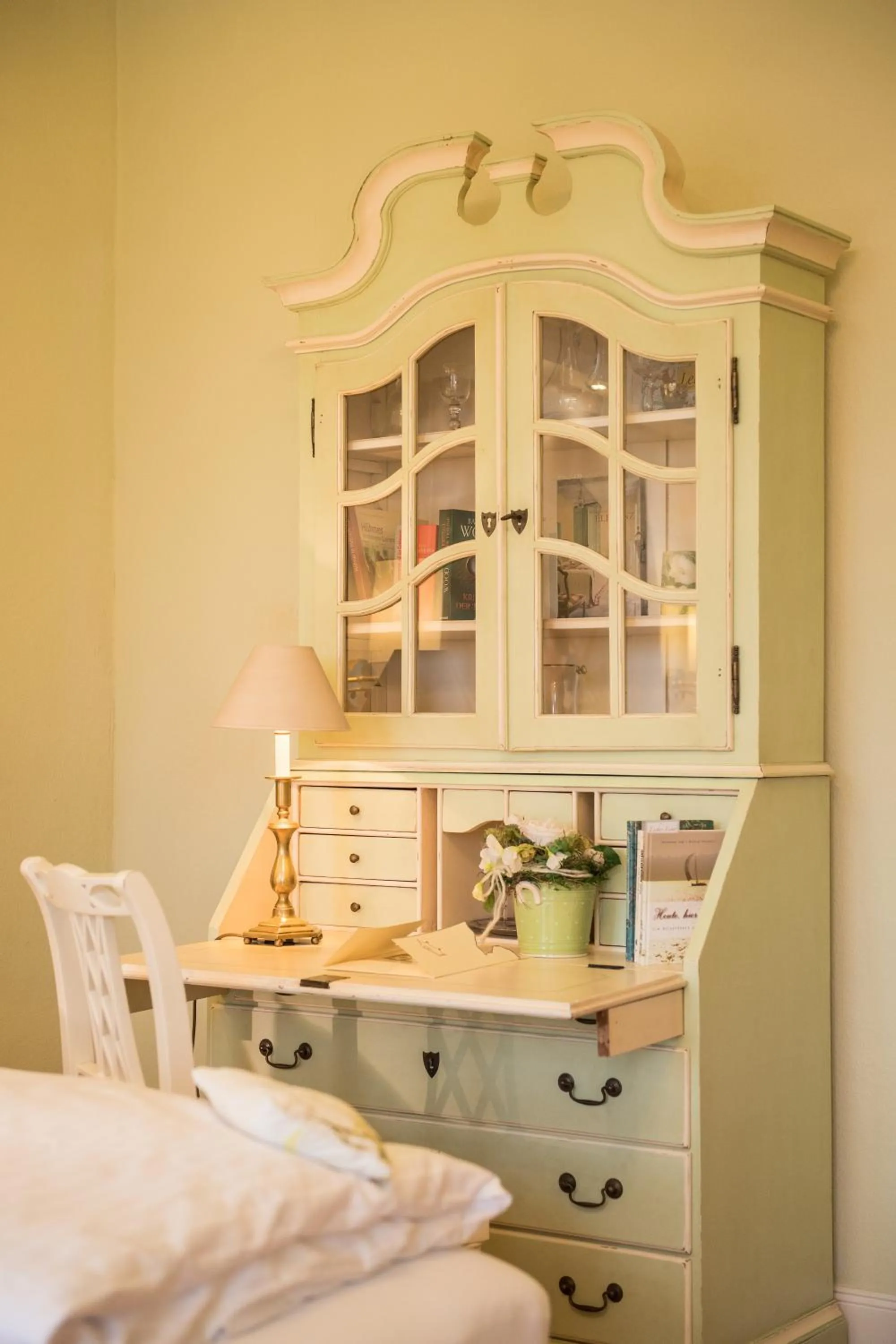 Photo of the whole room, Bed in Lübecker Krönchen