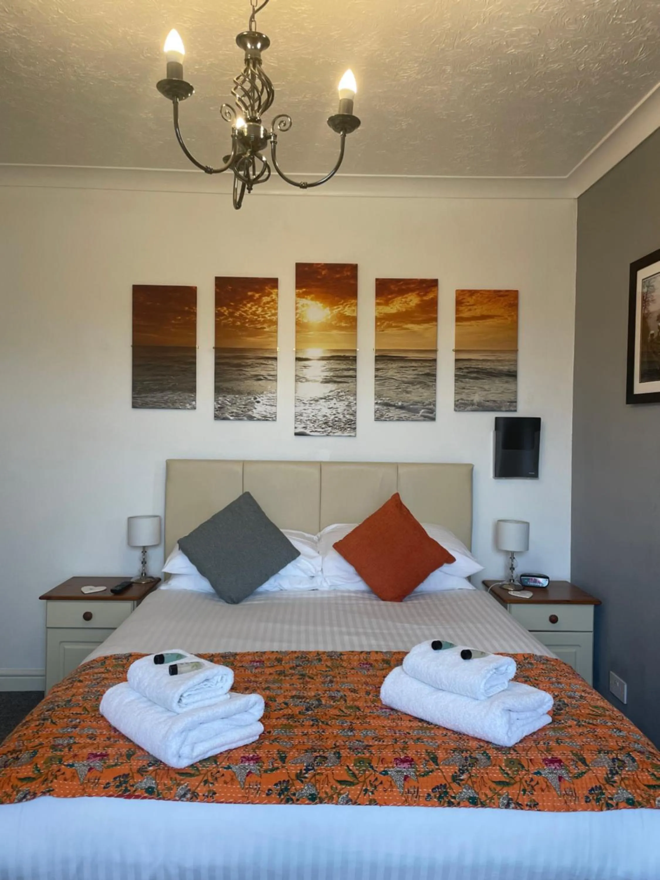 Bed in Babbacombe Palms