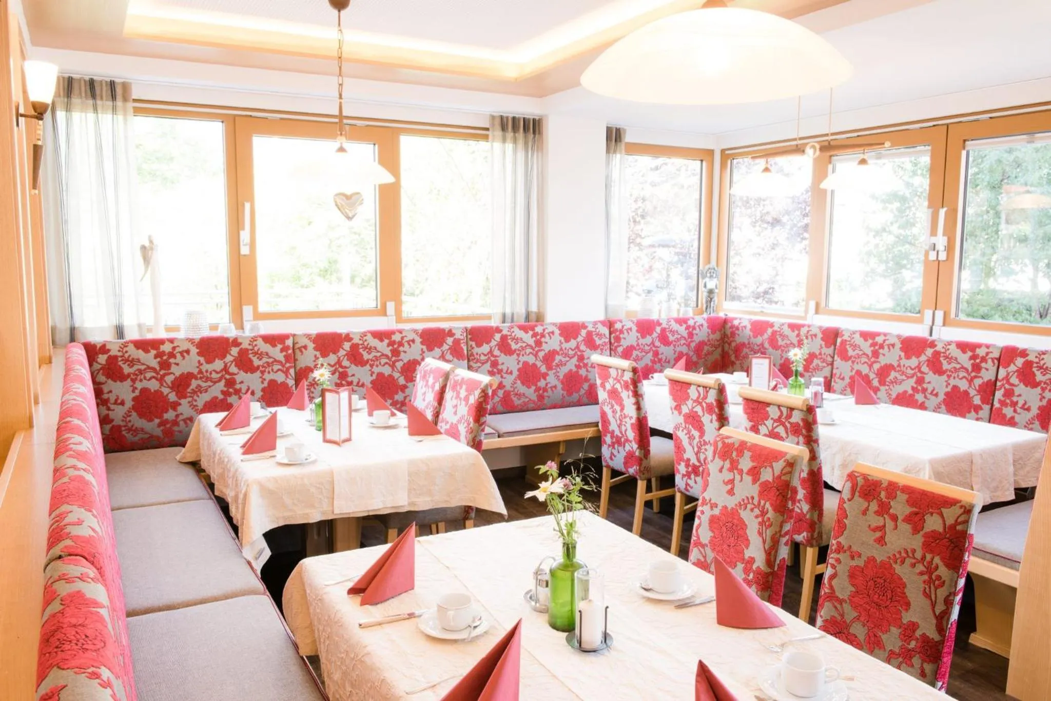 Restaurant/places to eat in Felsners Hotel & Restaurant