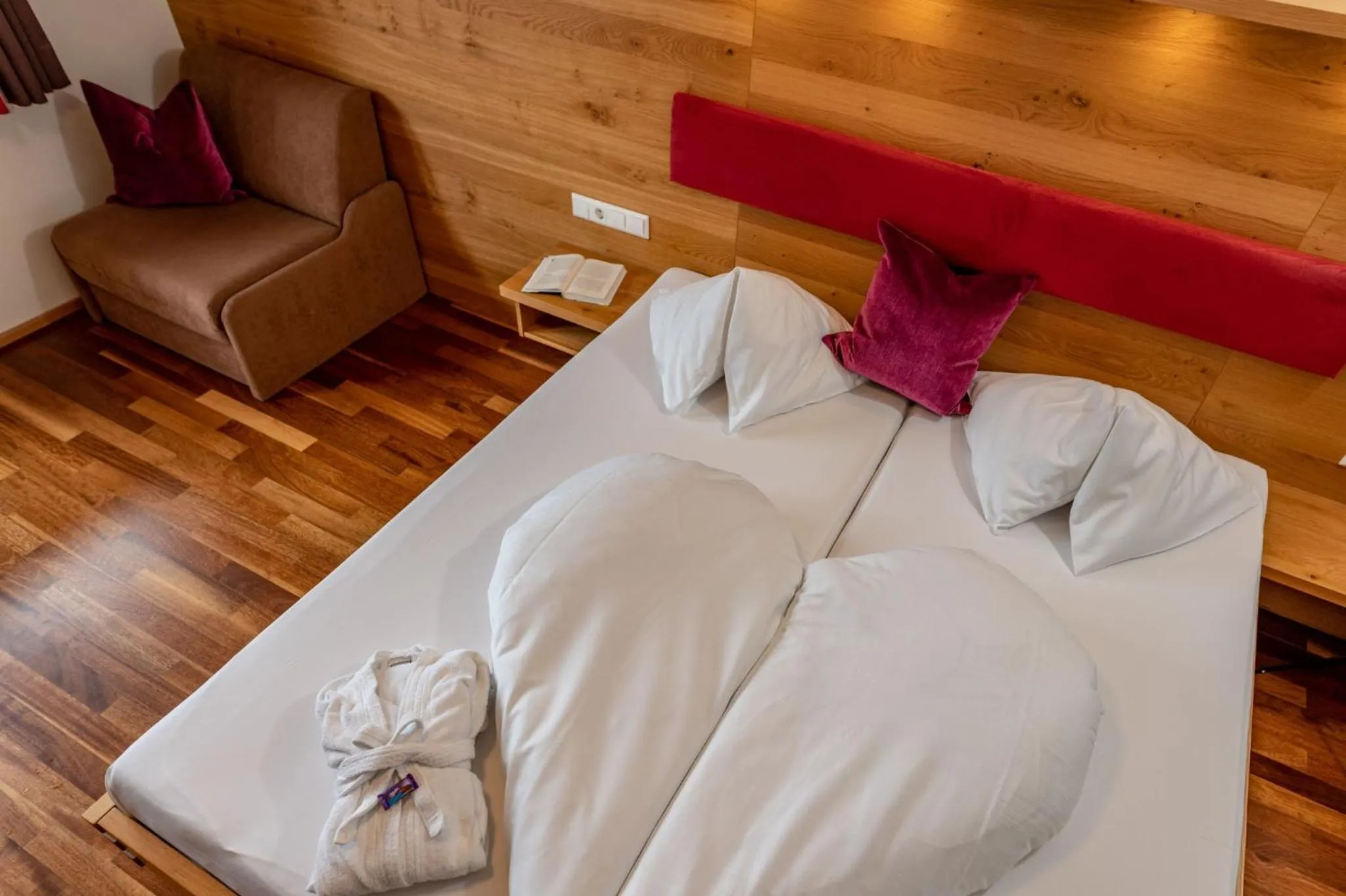 Photo of the whole room, Bed in Felsners Hotel & Restaurant