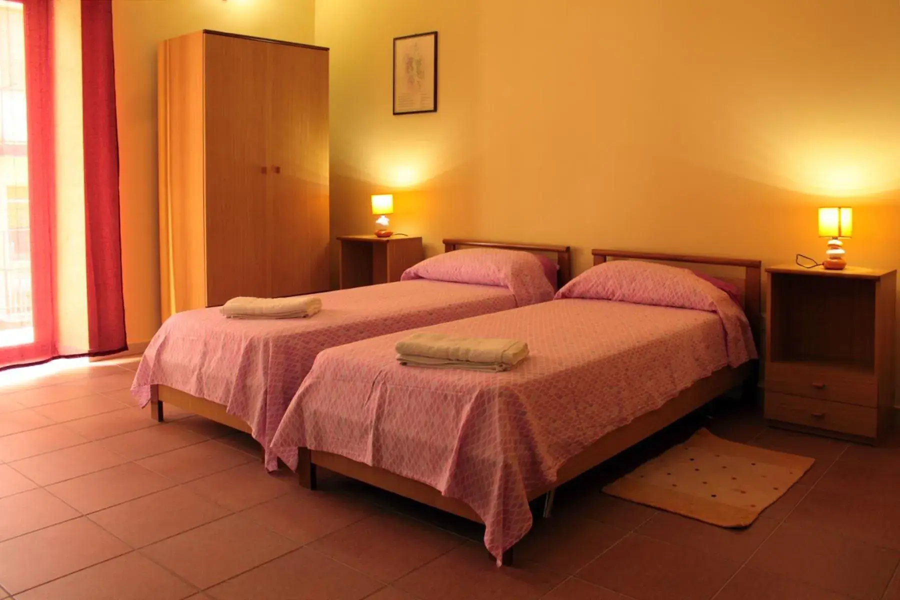 Triple Room with Private Bathroom in B&B Pinarina Triple Room with Private Bathroom in B&B Pinarina