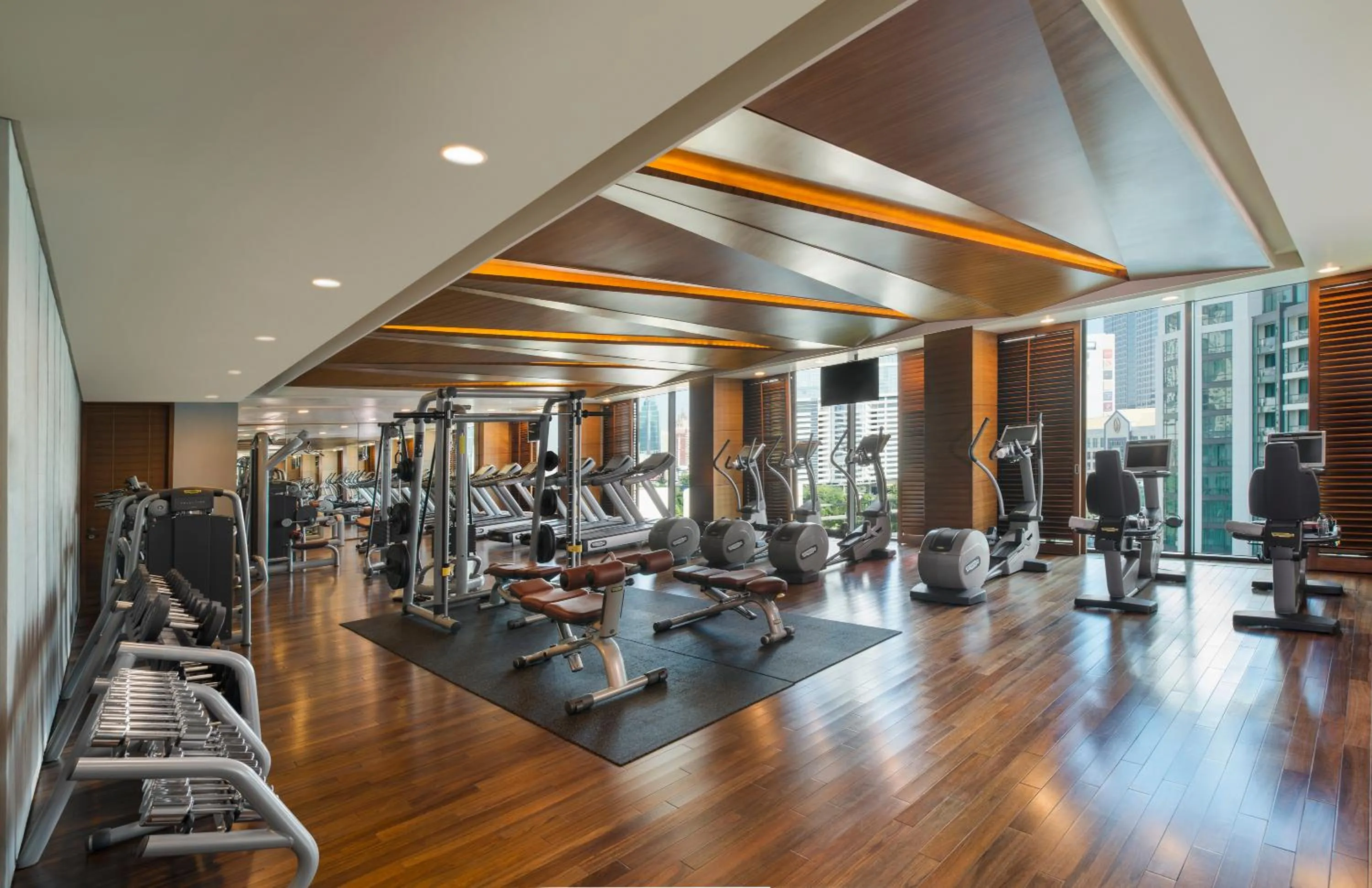 Fitness centre/facilities in Siam Kempinski Hotel Bangkok