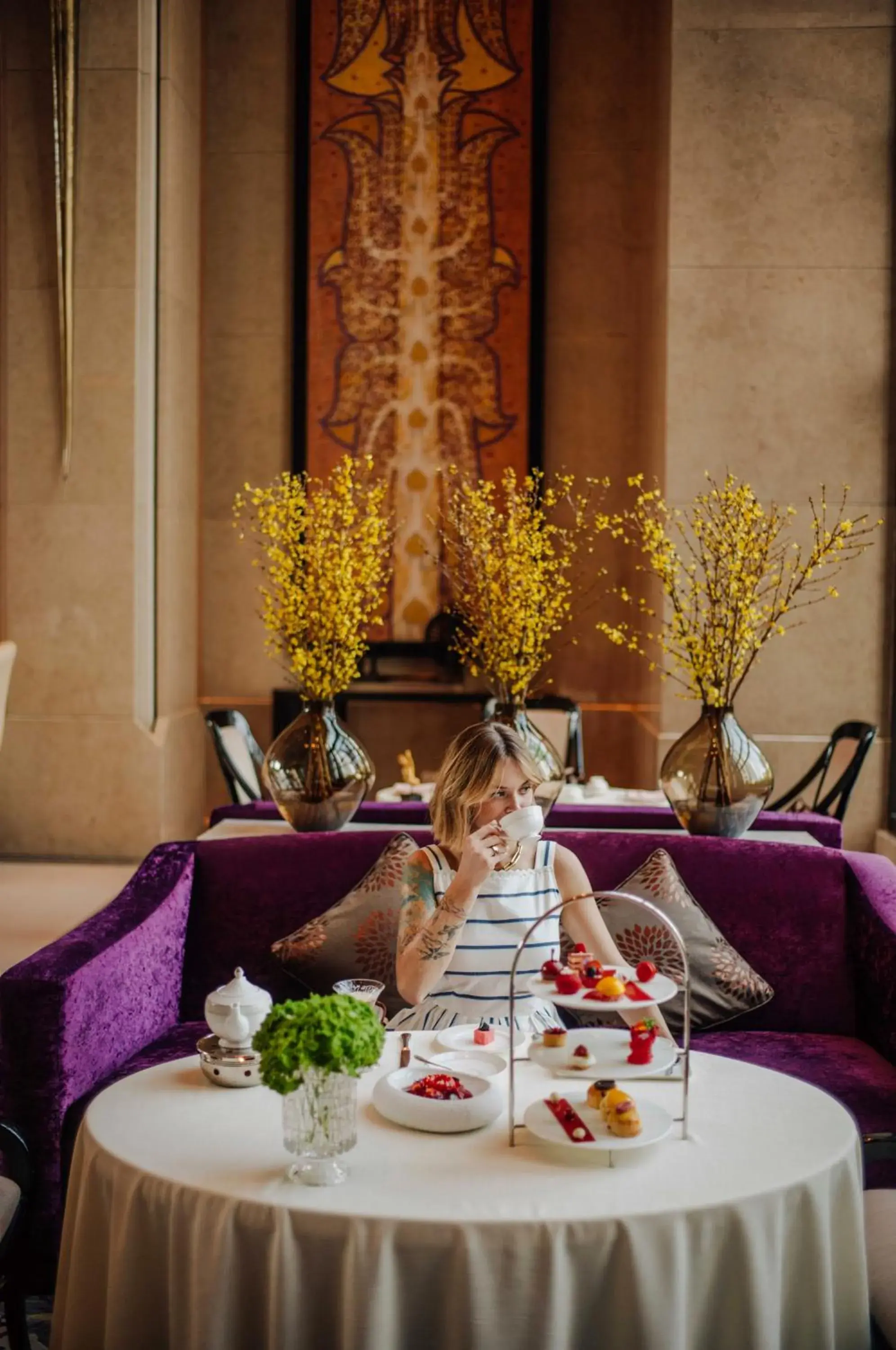 Lounge or bar in Siam Kempinski Hotel Bangkok Lounge or bar in Siam Kempinski Hotel Bangkok