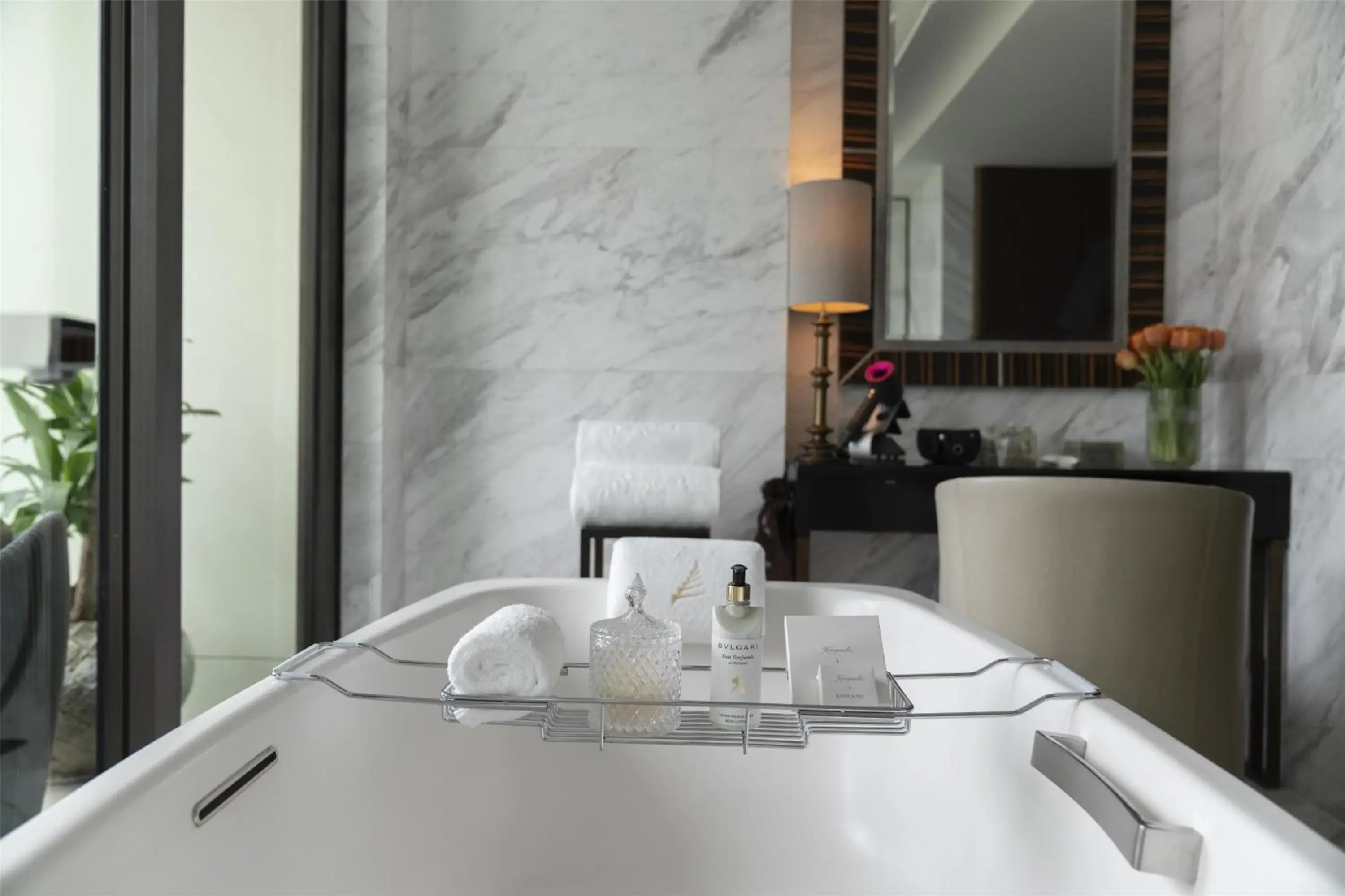 Bedroom in Siam Kempinski Hotel Bangkok Bedroom in Siam Kempinski Hotel Bangkok