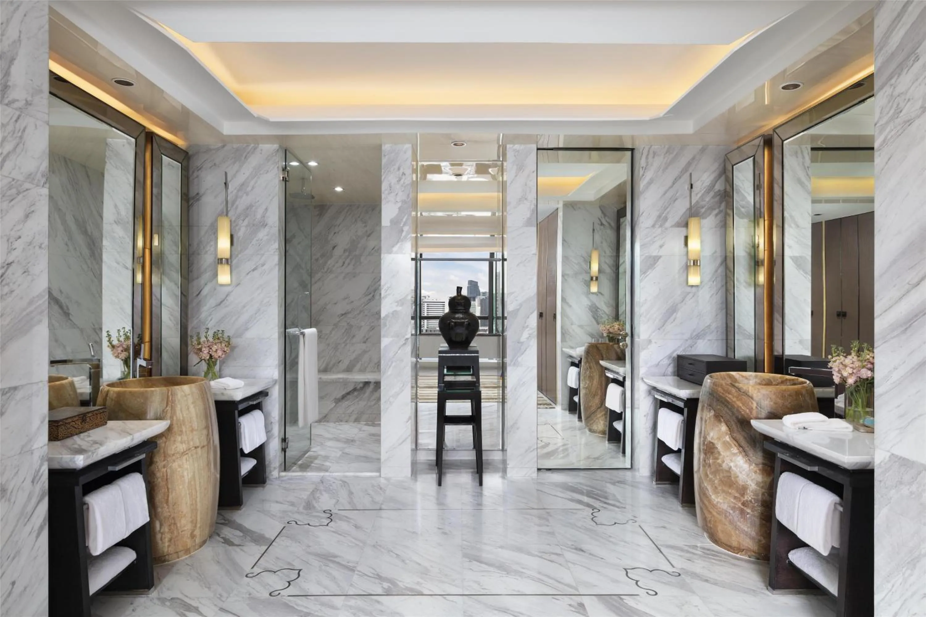 Bedroom in Siam Kempinski Hotel Bangkok