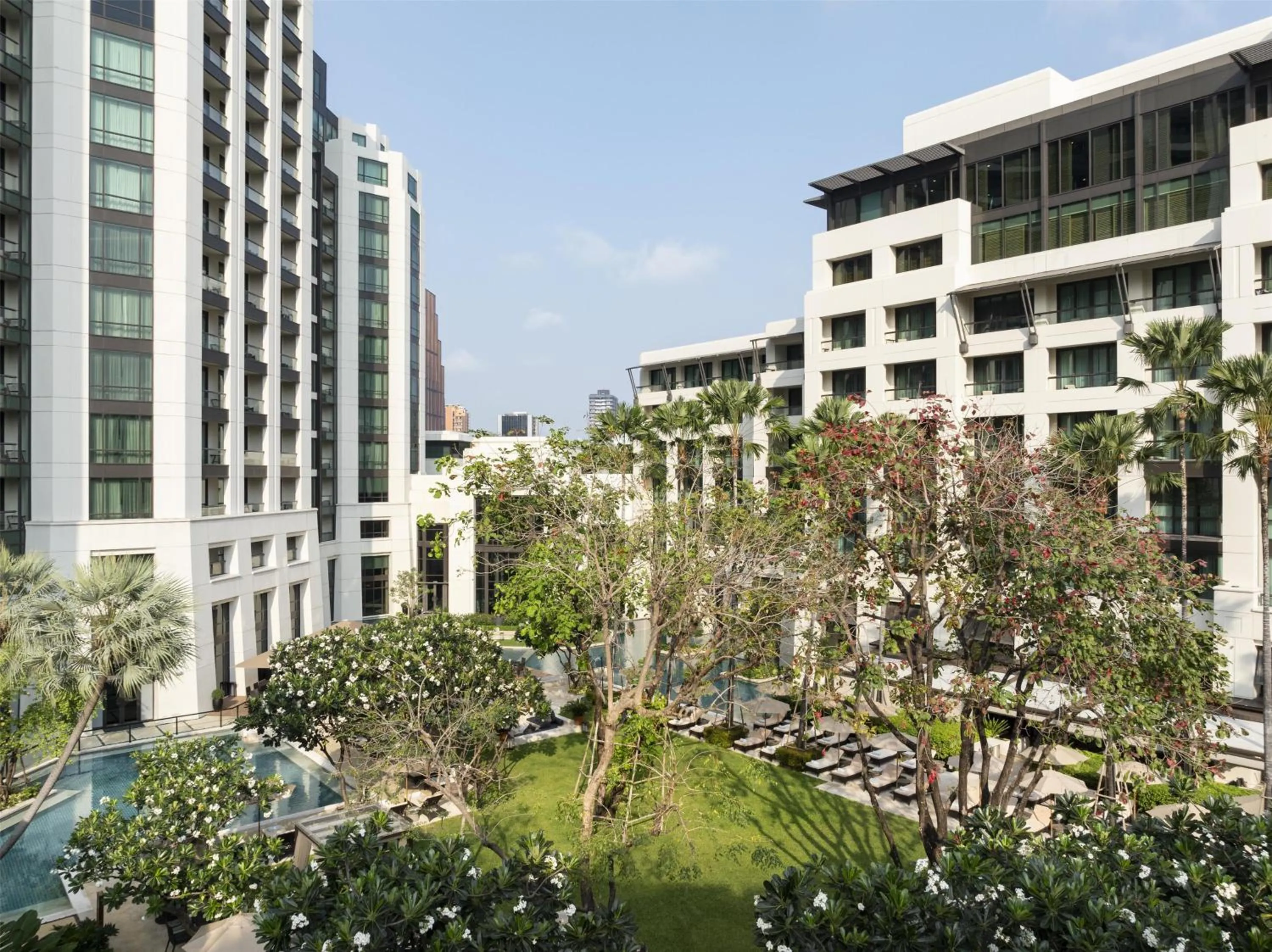 Property building in Siam Kempinski Hotel Bangkok