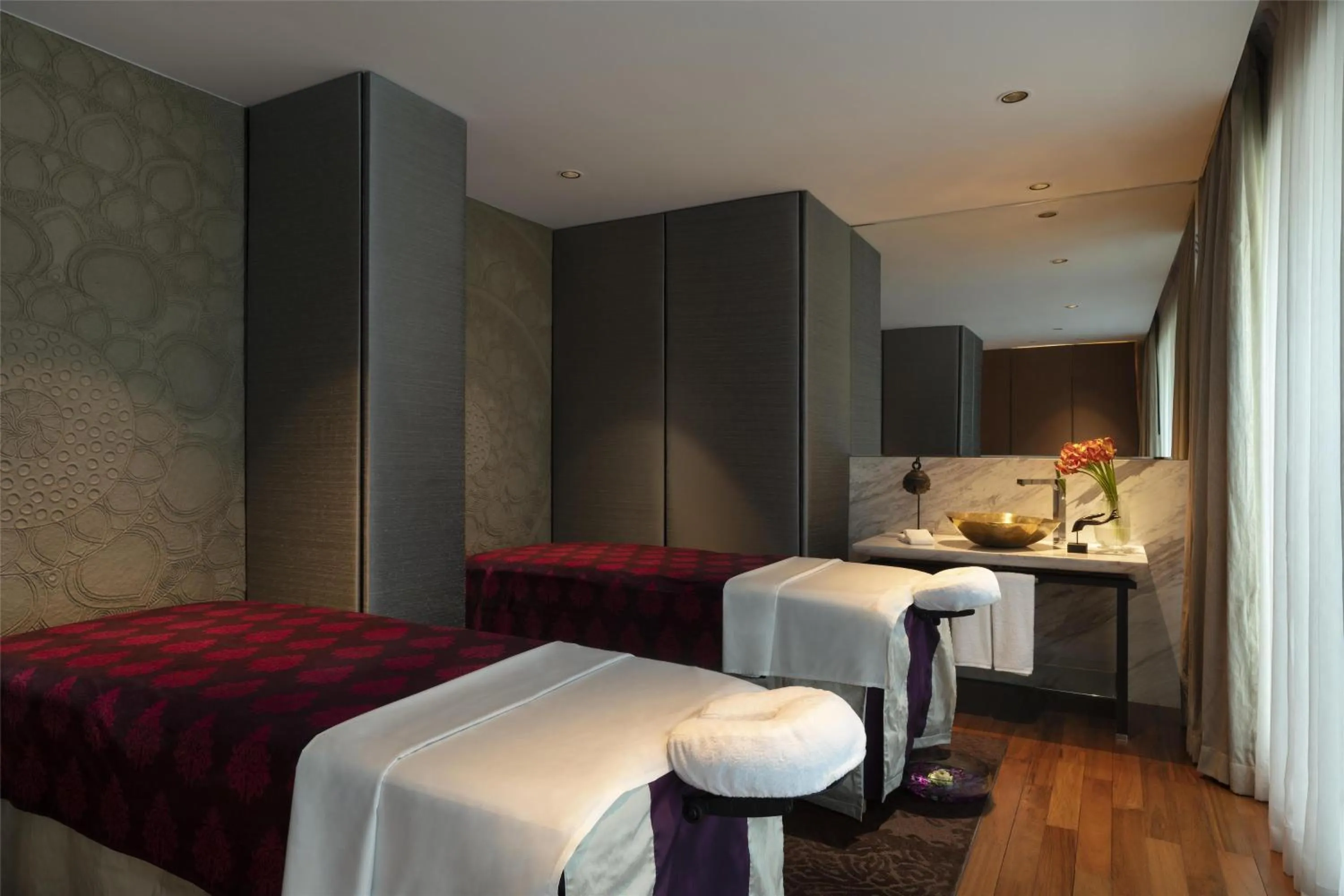 Bedroom, Bed in Siam Kempinski Hotel Bangkok