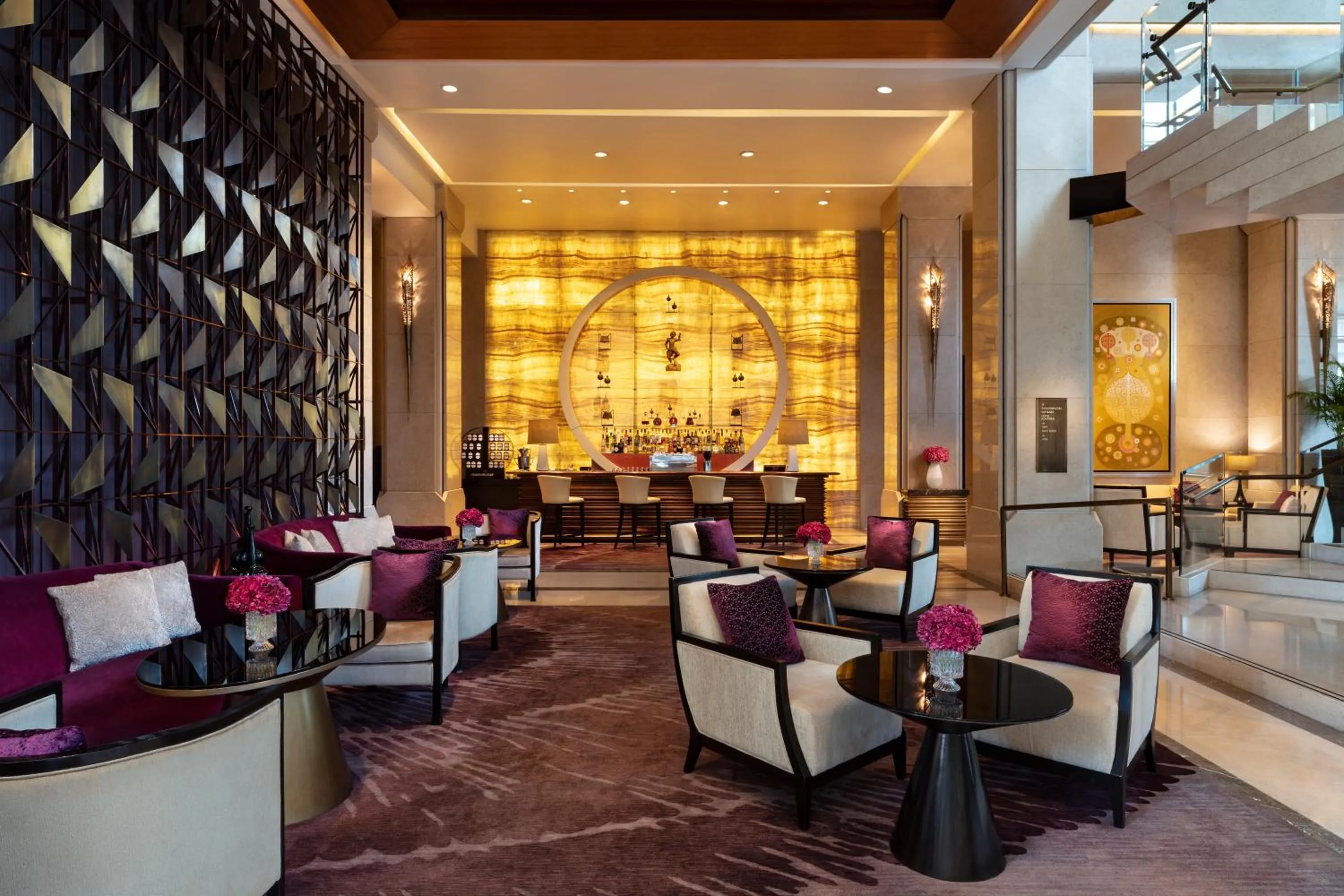 Lounge or bar in Siam Kempinski Hotel Bangkok