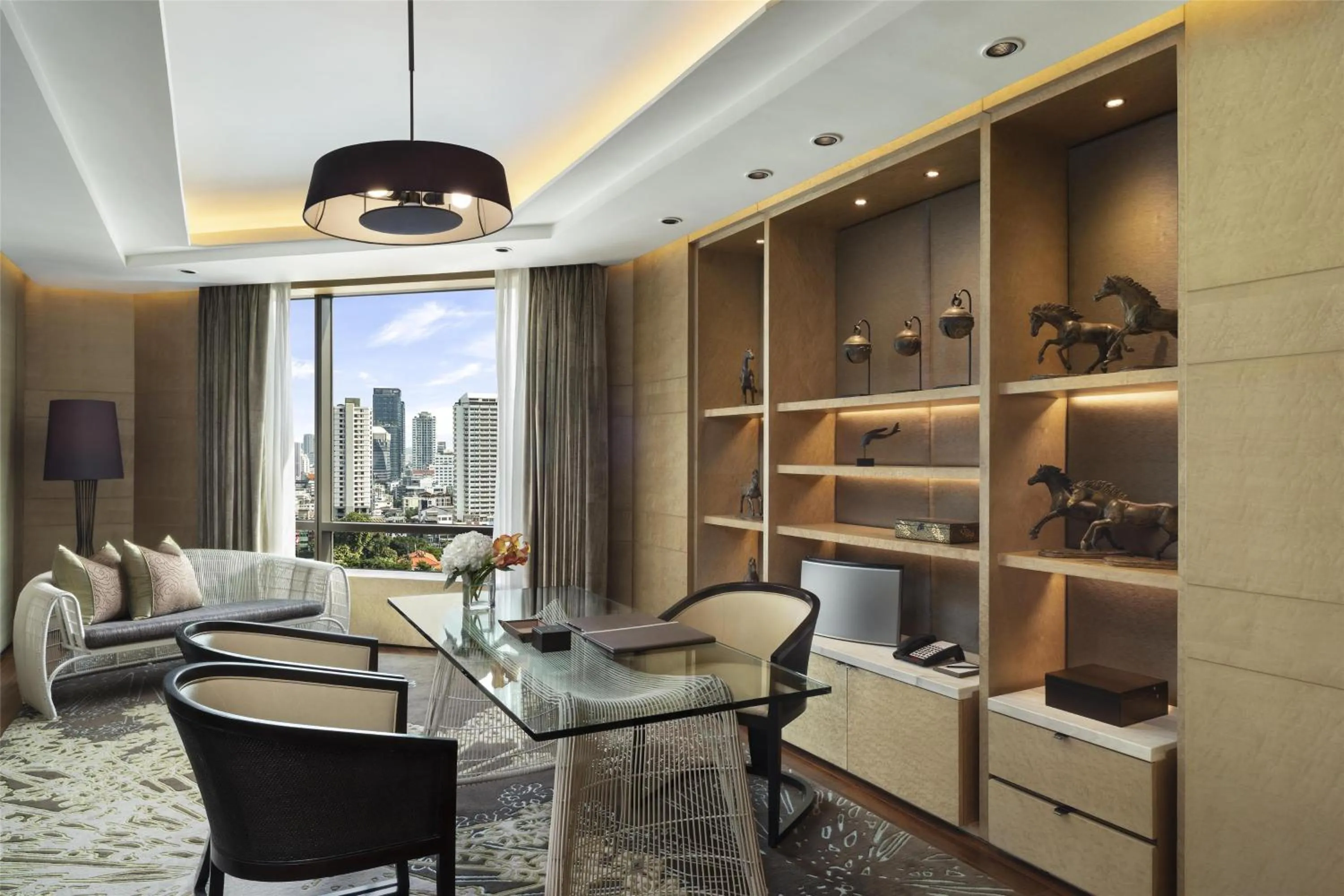 Bedroom in Siam Kempinski Hotel Bangkok