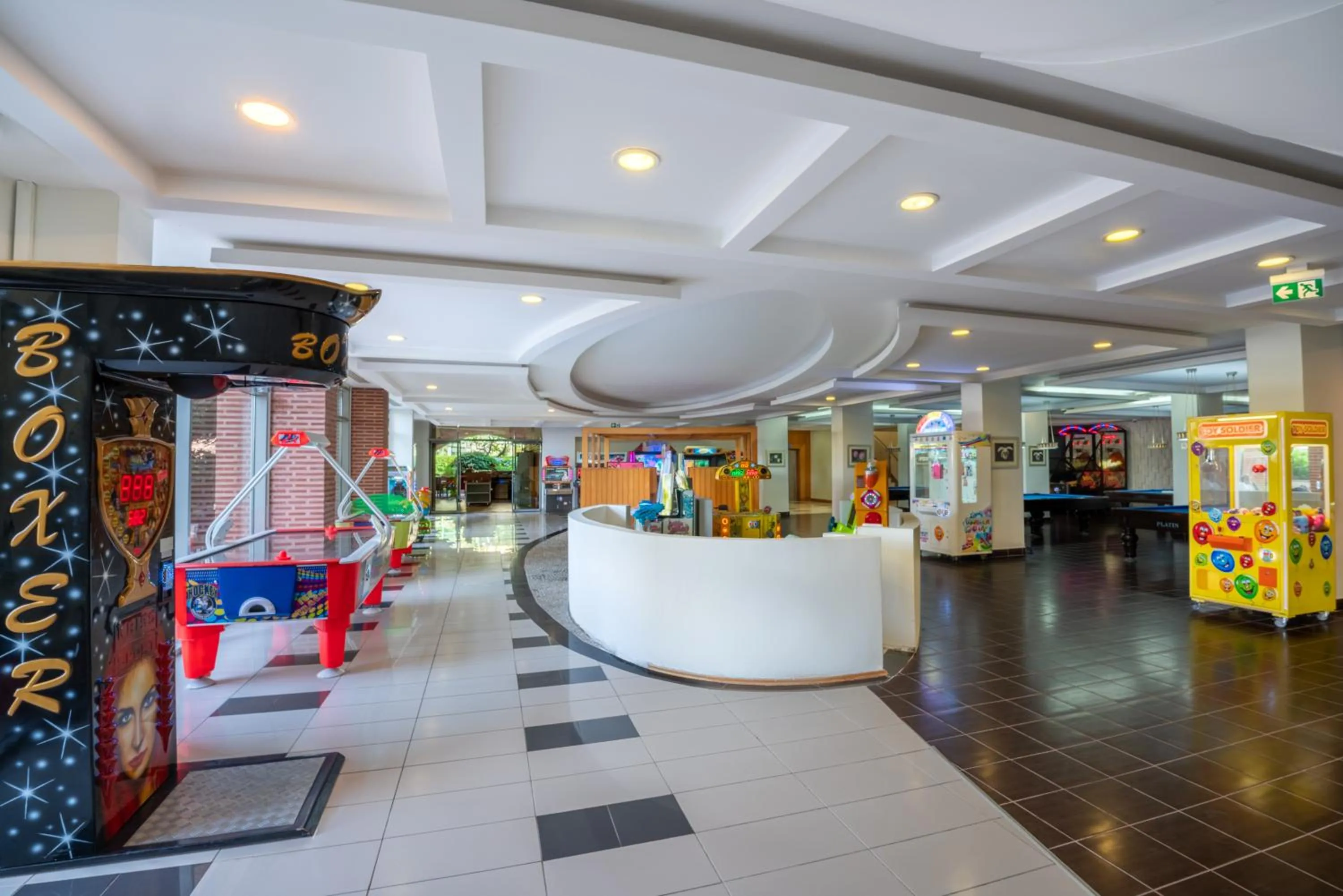 Game Room in Selectum Family Resort Side