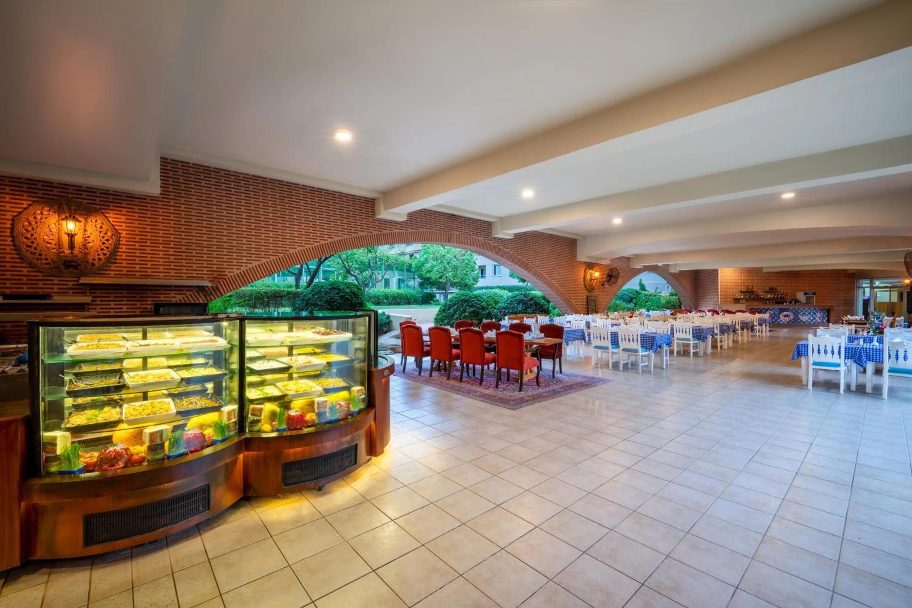 Restaurant/places to eat in Selectum Family Resort Side