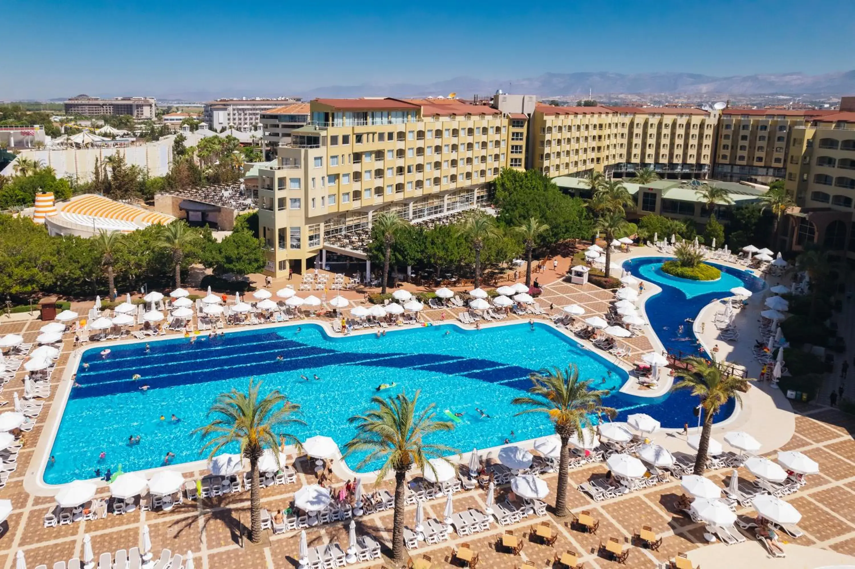 Property building in Selectum Family Resort Side Property building in Selectum Family Resort Side