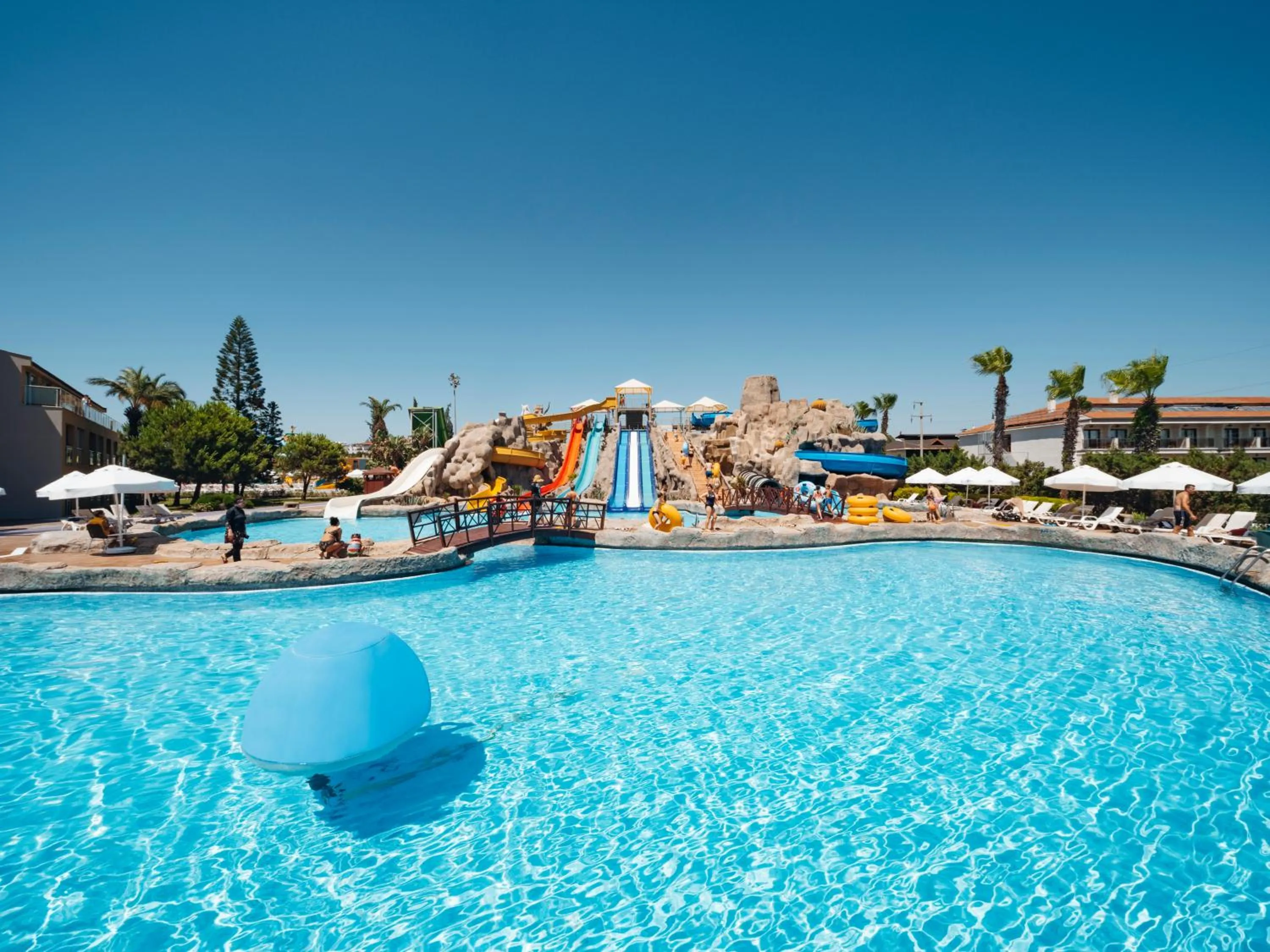 Swimming pool in Selectum Family Resort Side