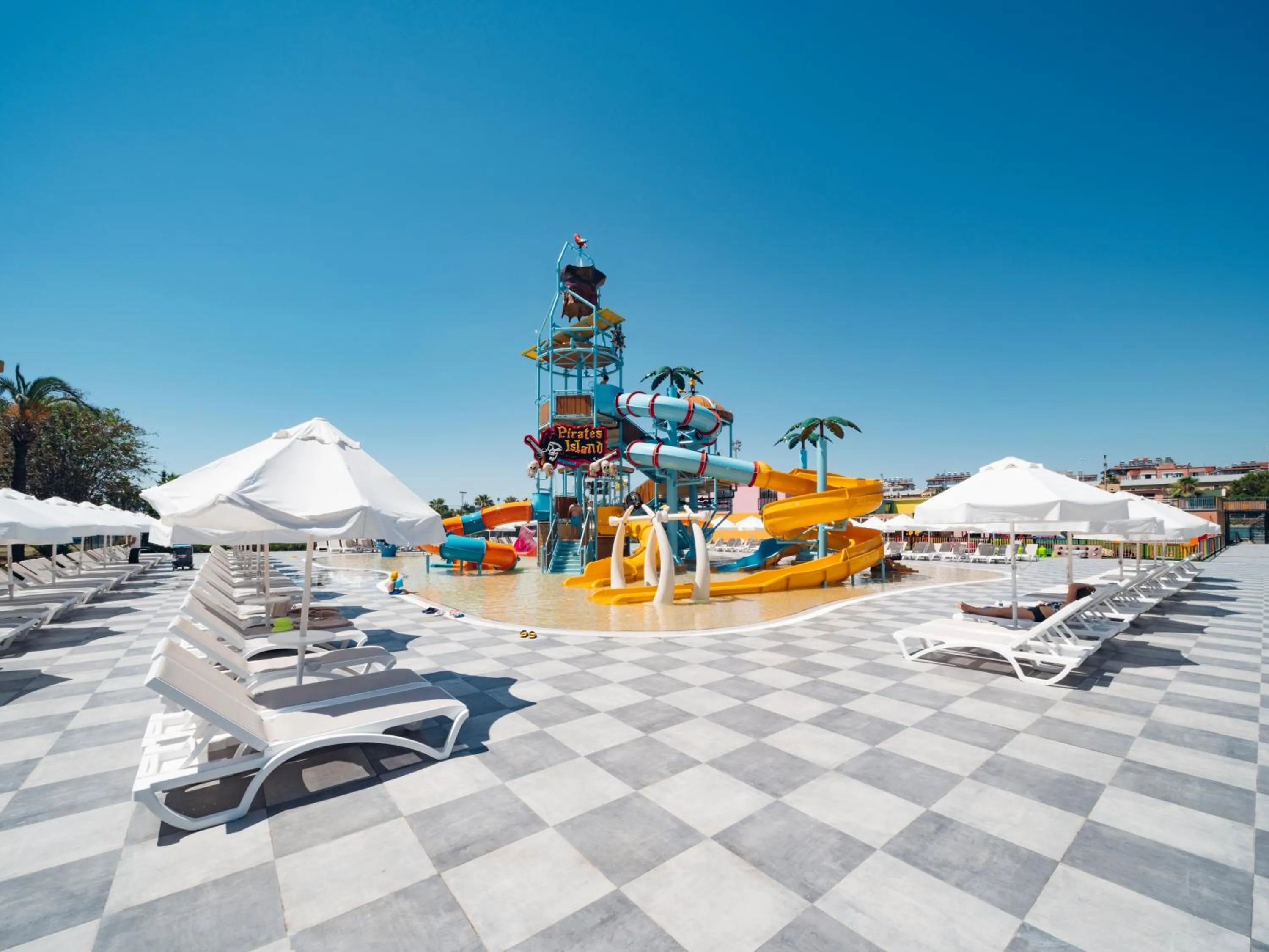 Swimming pool in Selectum Family Resort Side