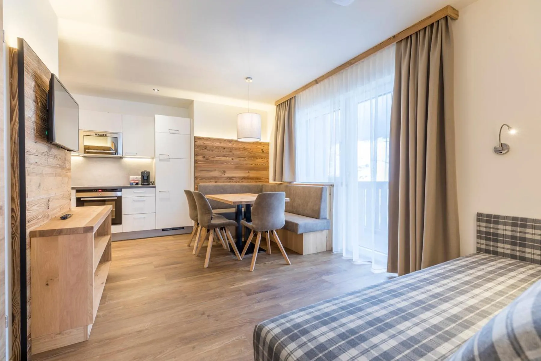 Kitchen or kitchenette, Bed in OFENTÜRL alpine living