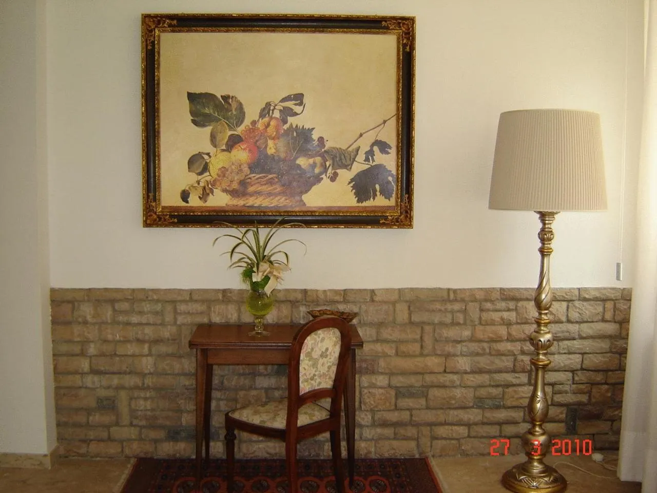 Decorative detail in Hotel Il Caravaggio