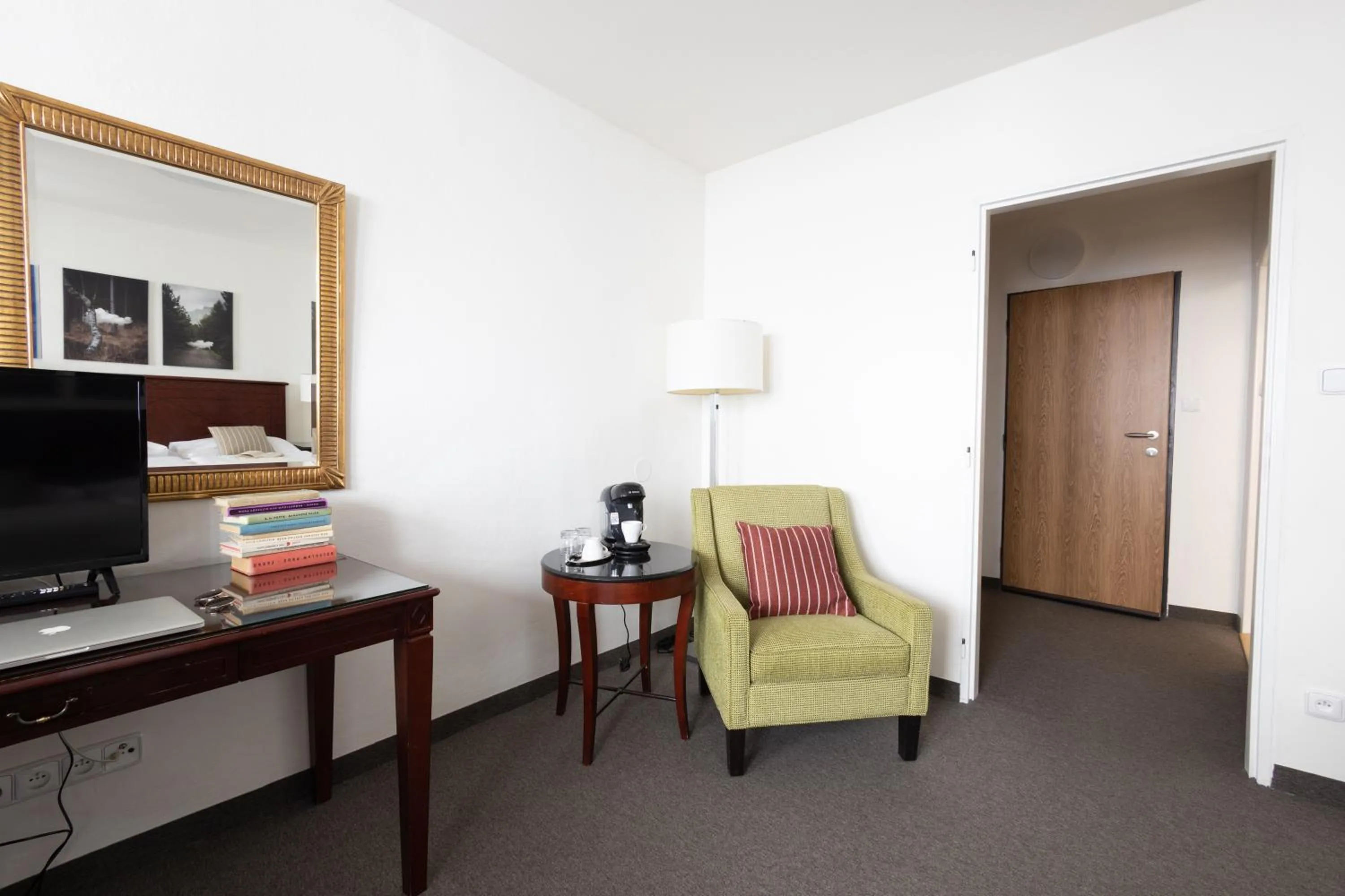 Seating area in Hotel Petrovy kameny