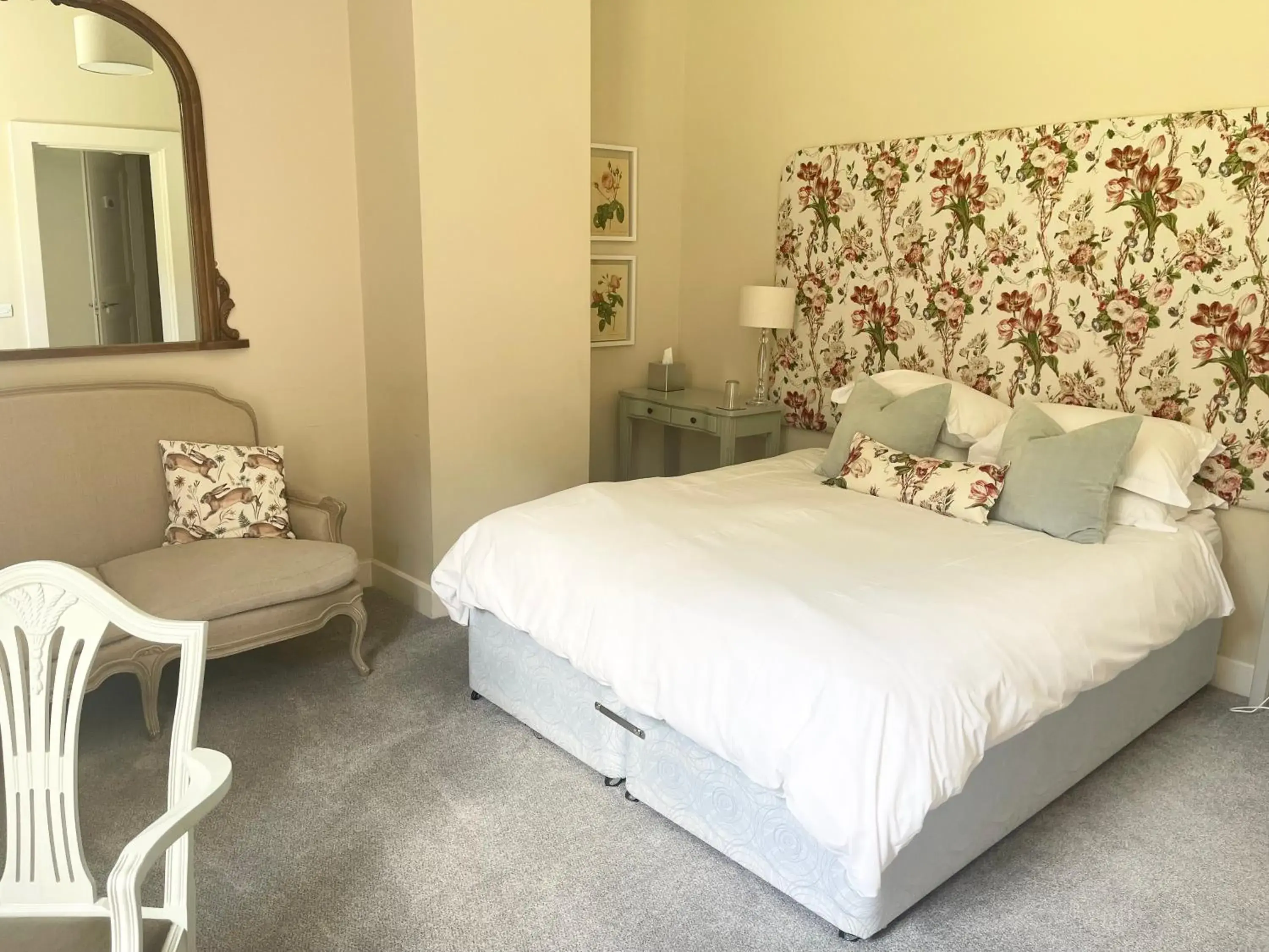 Deluxe Double Room - single occupancy in Warwick Hall Deluxe Double Room - single occupancy in Warwick Hall