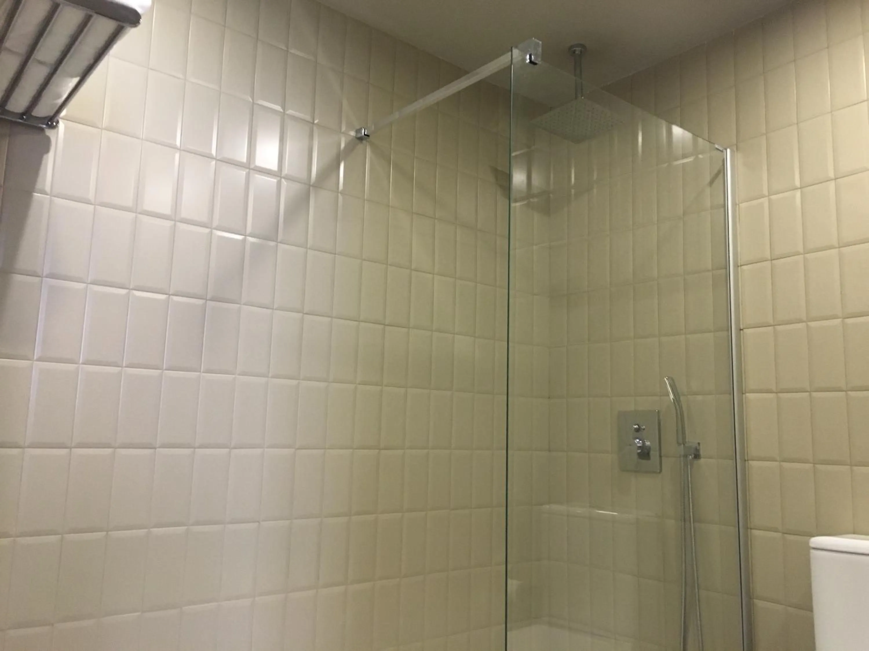 Shower in MD Design Hotel - Portal del Real