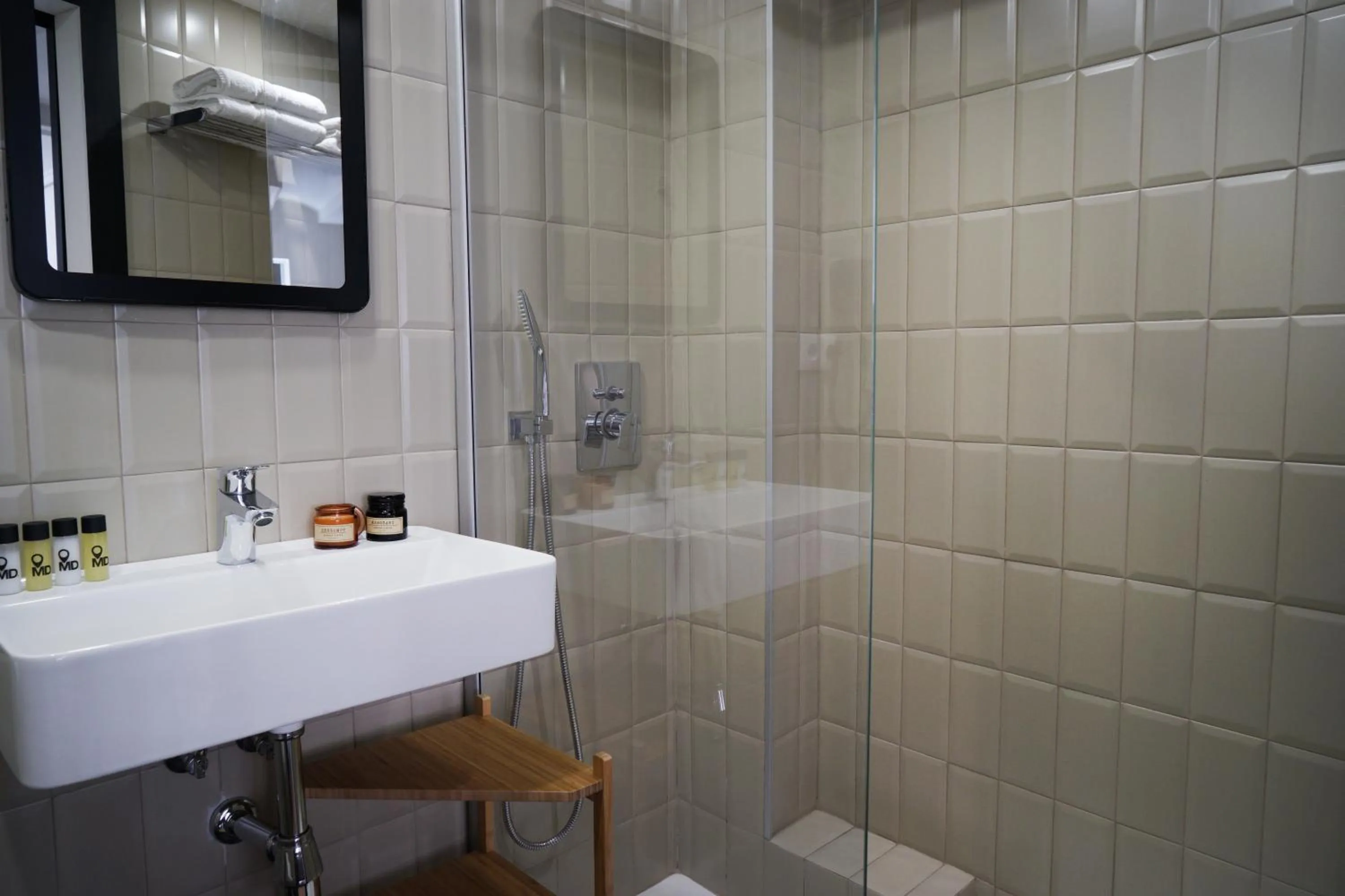 Shower in MD Design Hotel - Portal del Real