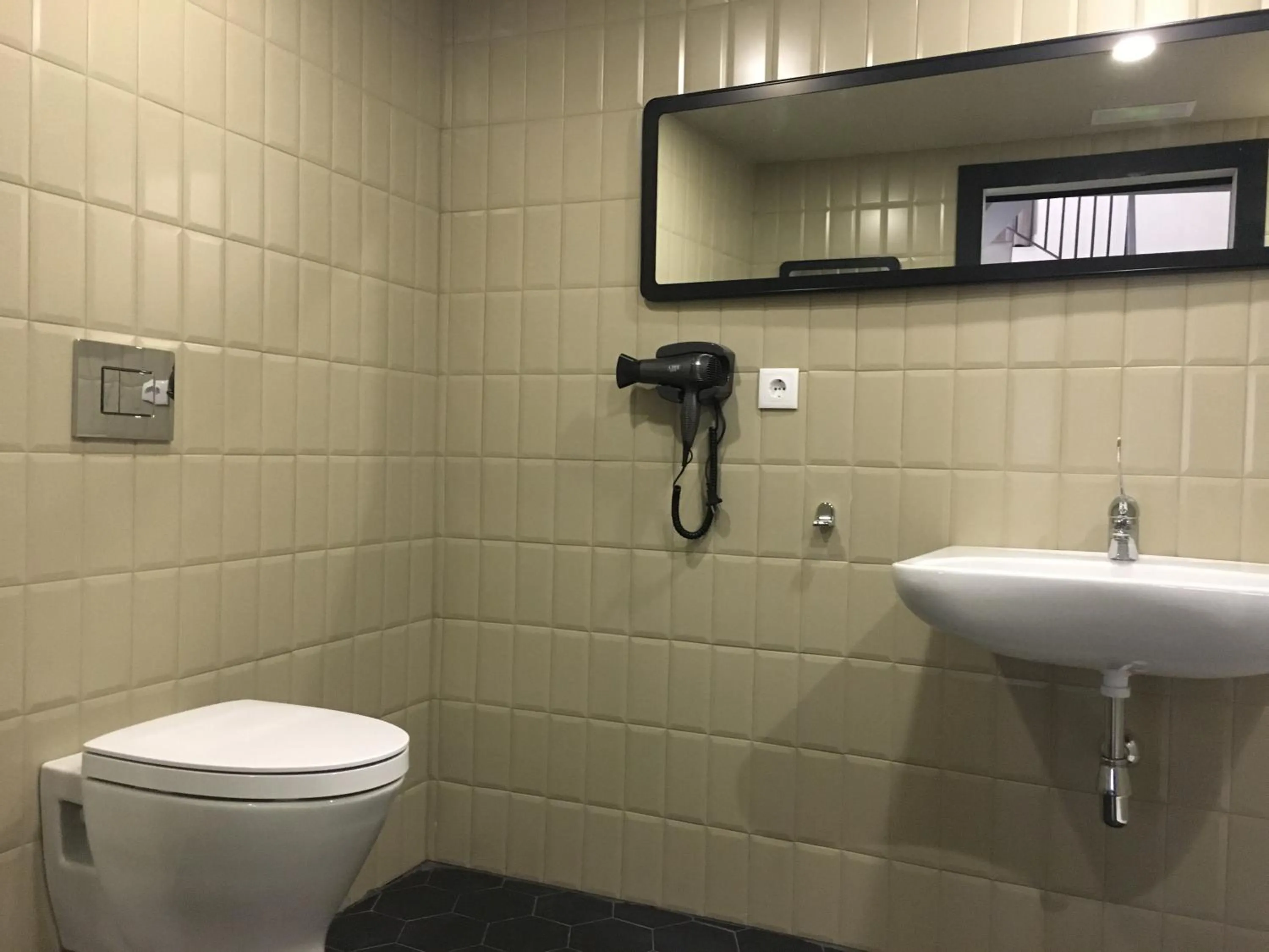 Shower in MD Design Hotel - Portal del Real