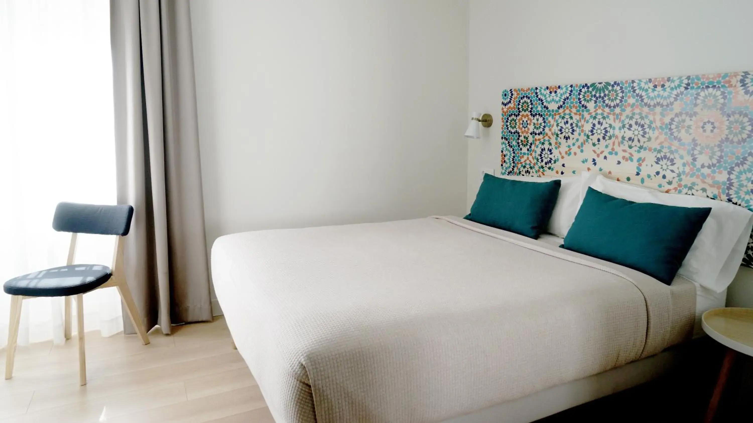 Double Room in MD Design Hotel - Portal del Real Double Room in MD Design Hotel - Portal del Real