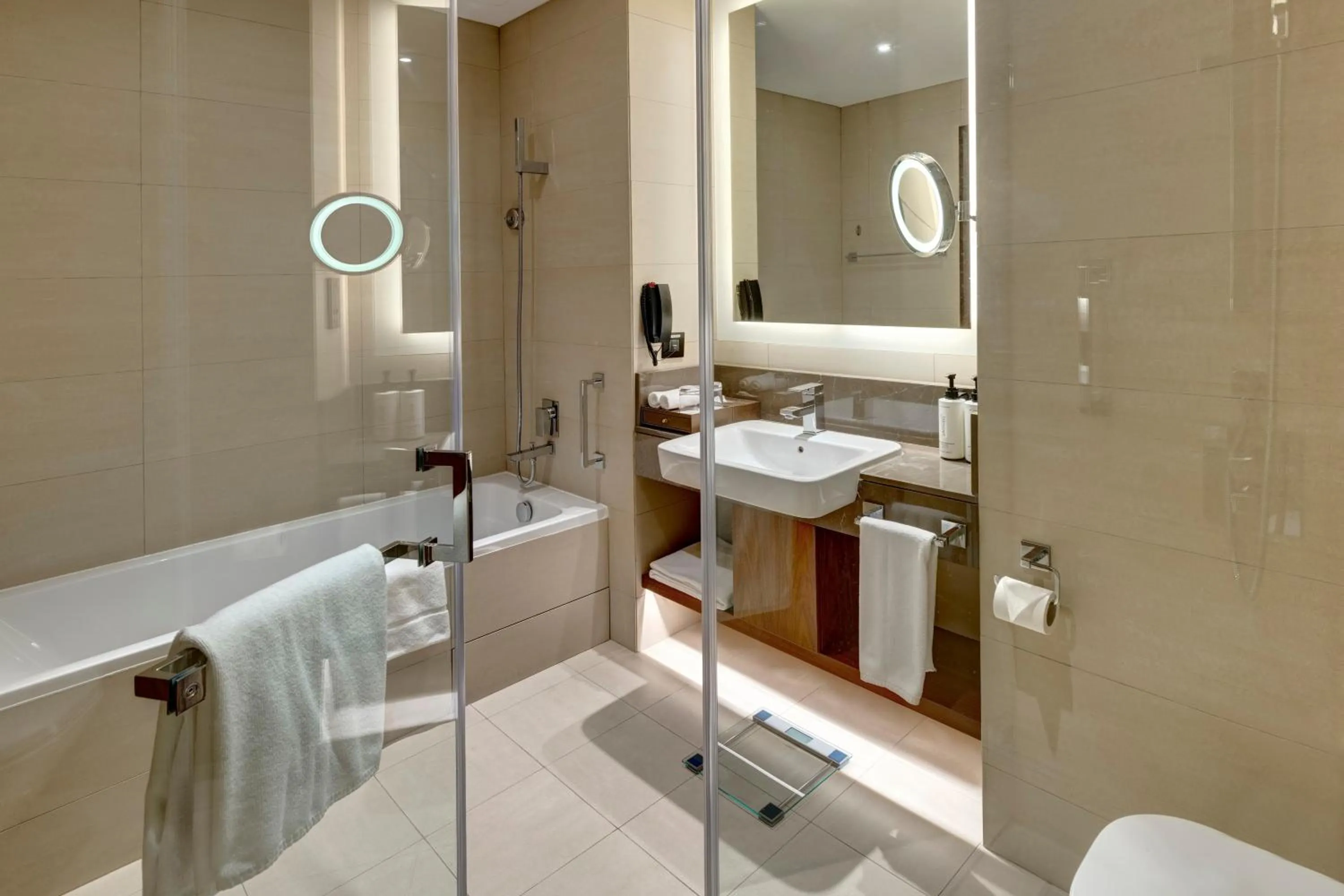 Bathroom in Crowne Plaza Muscat OCEC by IHG