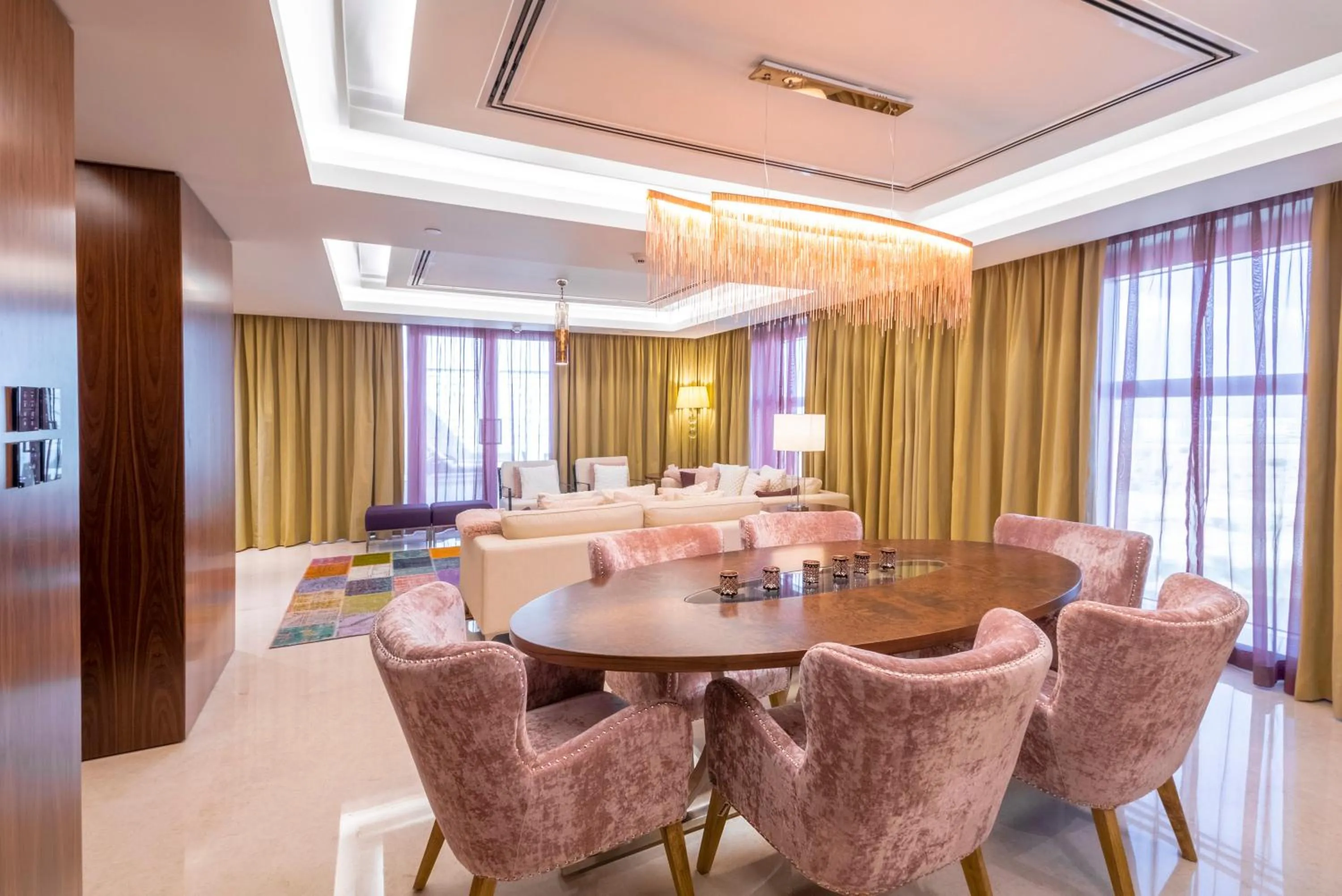 Photo of the whole room in Crowne Plaza Muscat OCEC by IHG