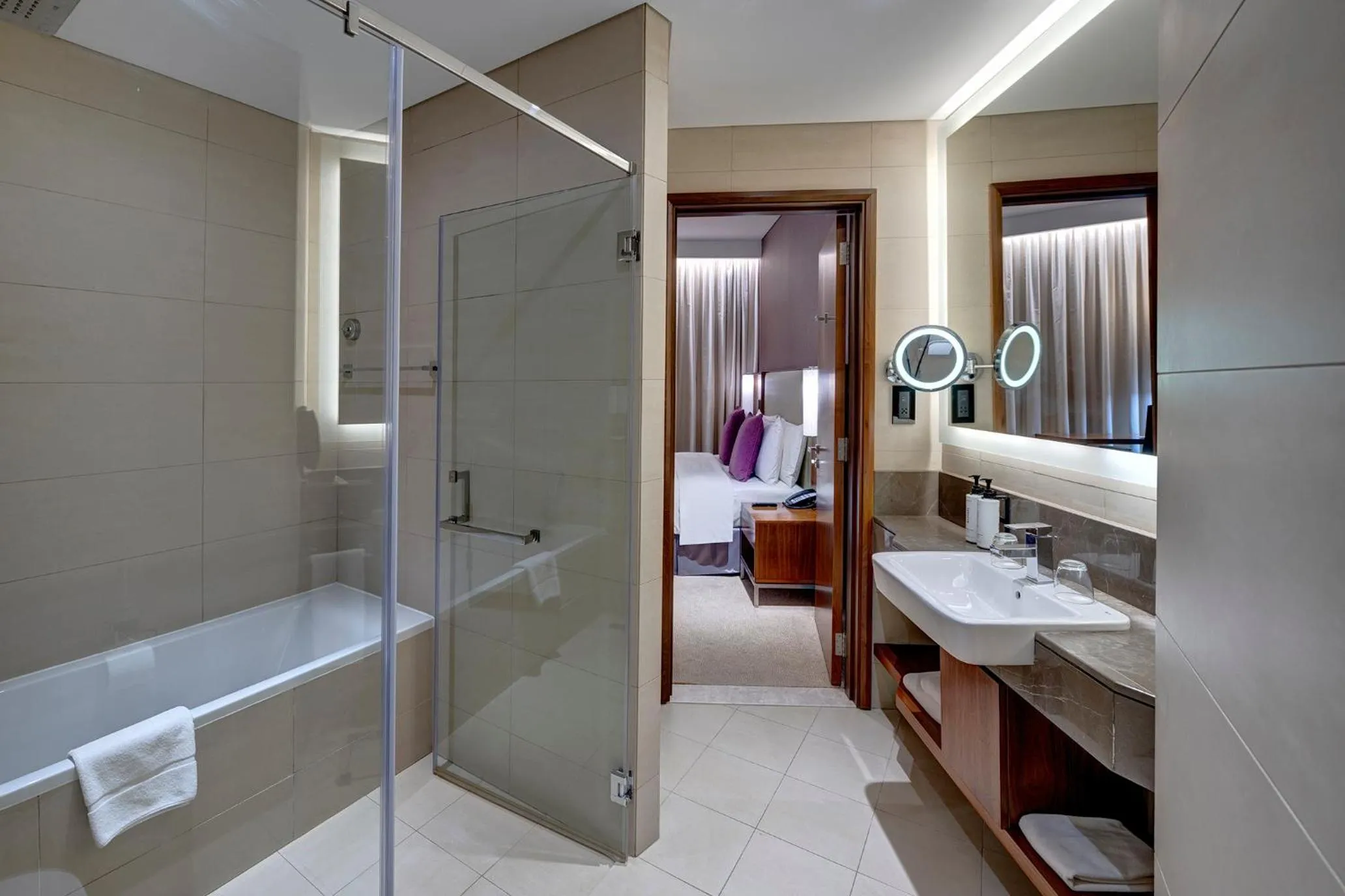 Bathroom in Crowne Plaza Muscat OCEC by IHG