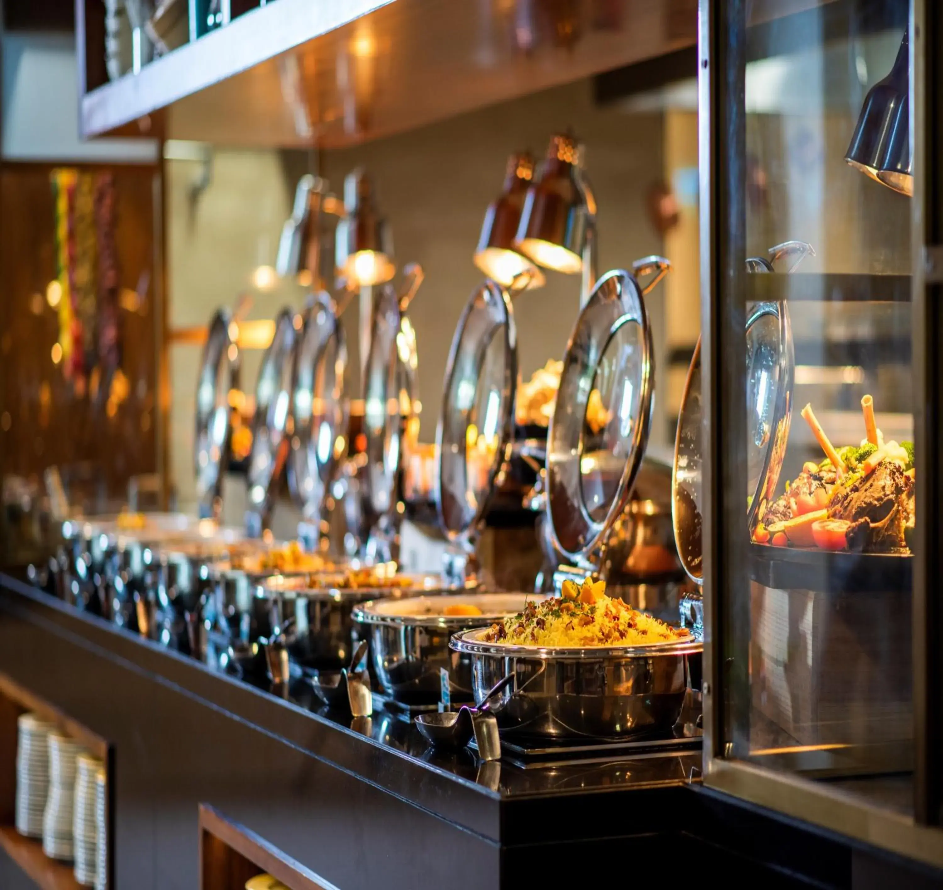 Restaurant/places to eat in Crowne Plaza Muscat OCEC by IHG Restaurant/places to eat in Crowne Plaza Muscat OCEC by IHG