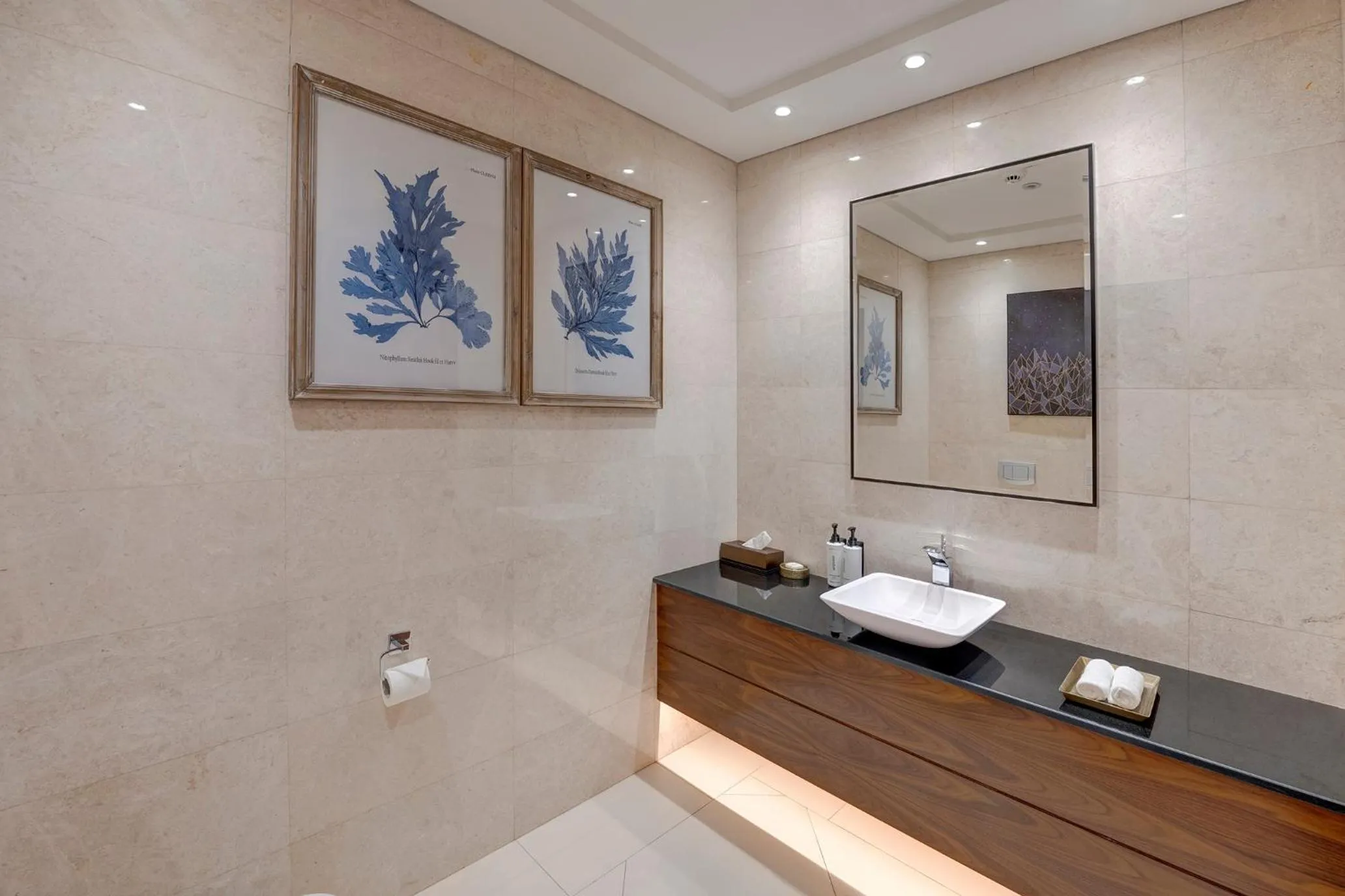 Bathroom in Crowne Plaza Muscat OCEC by IHG