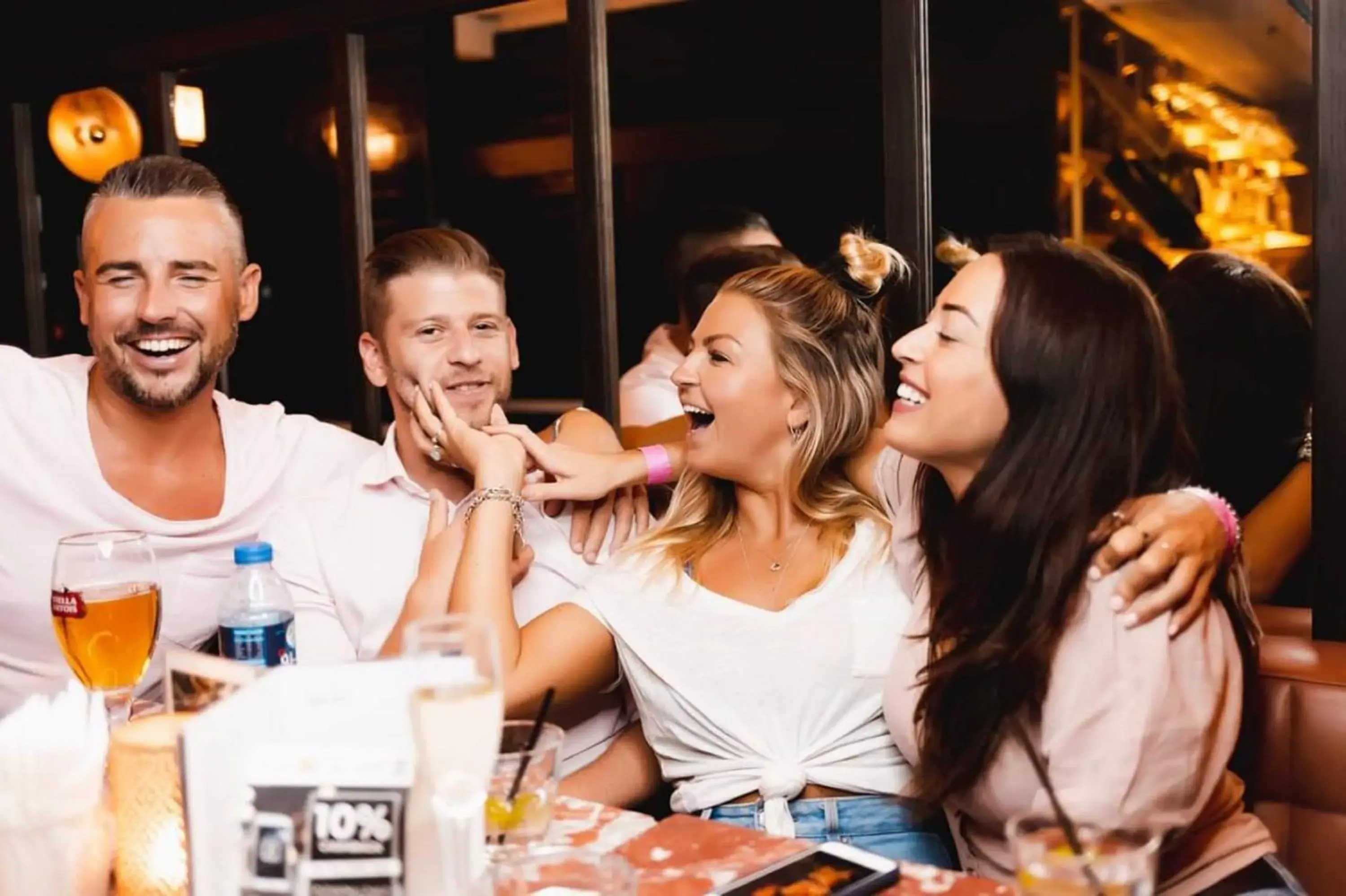 Lounge or bar in Crowne Plaza Muscat OCEC by IHG Lounge or bar in Crowne Plaza Muscat OCEC by IHG