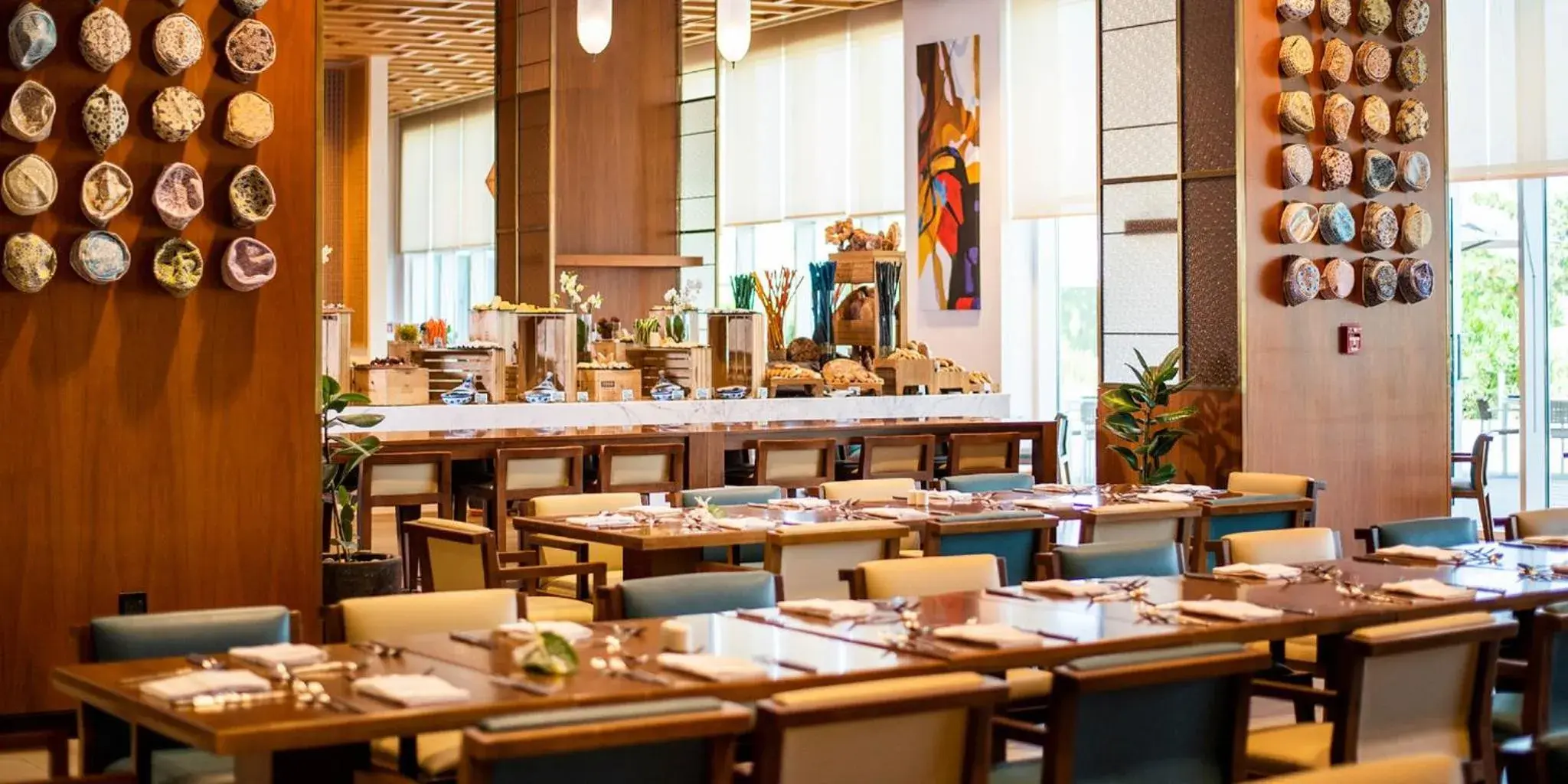 Restaurant/places to eat in Crowne Plaza Muscat OCEC by IHG Restaurant/places to eat in Crowne Plaza Muscat OCEC by IHG