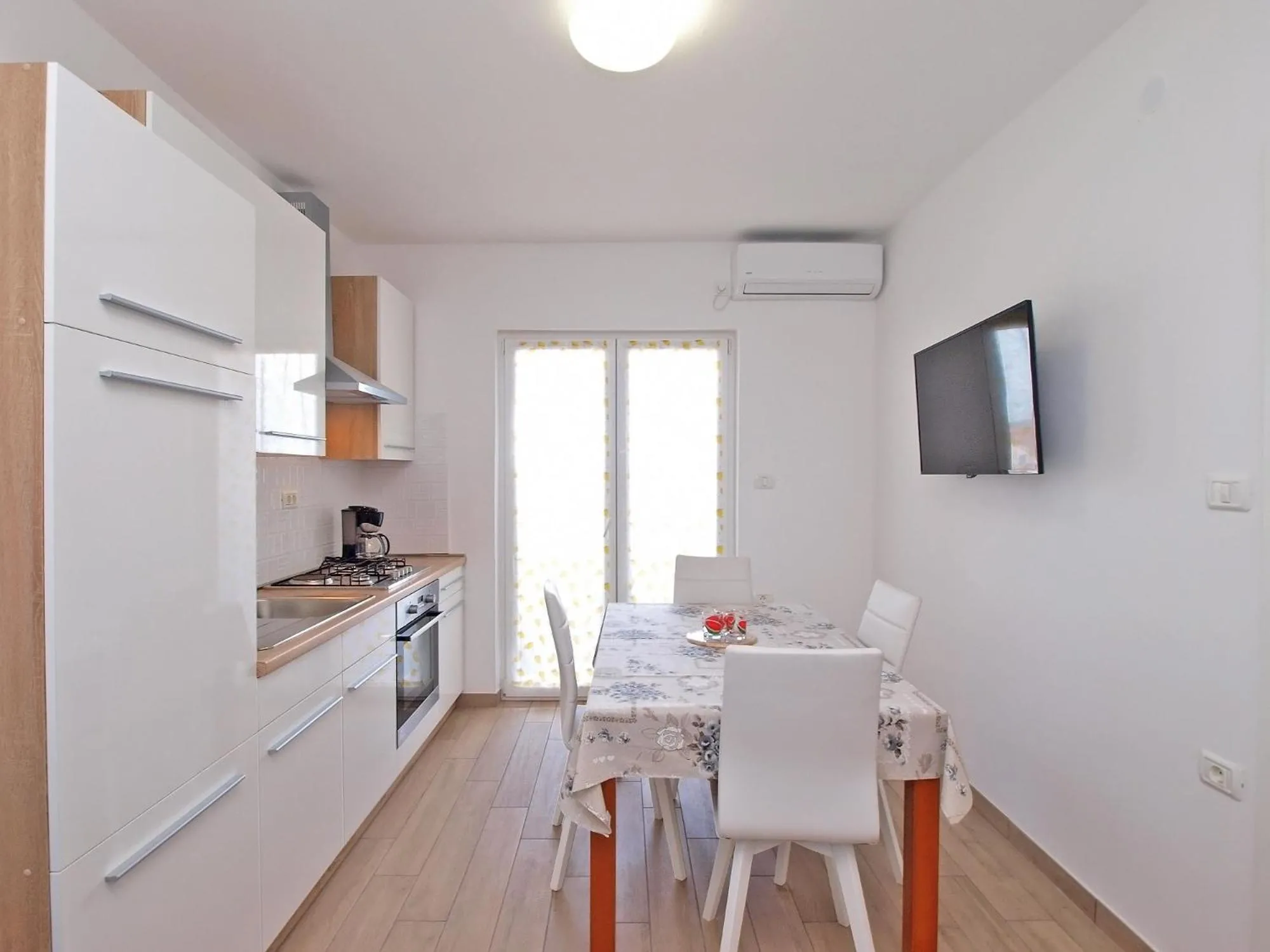 Apartments Nadija 1366