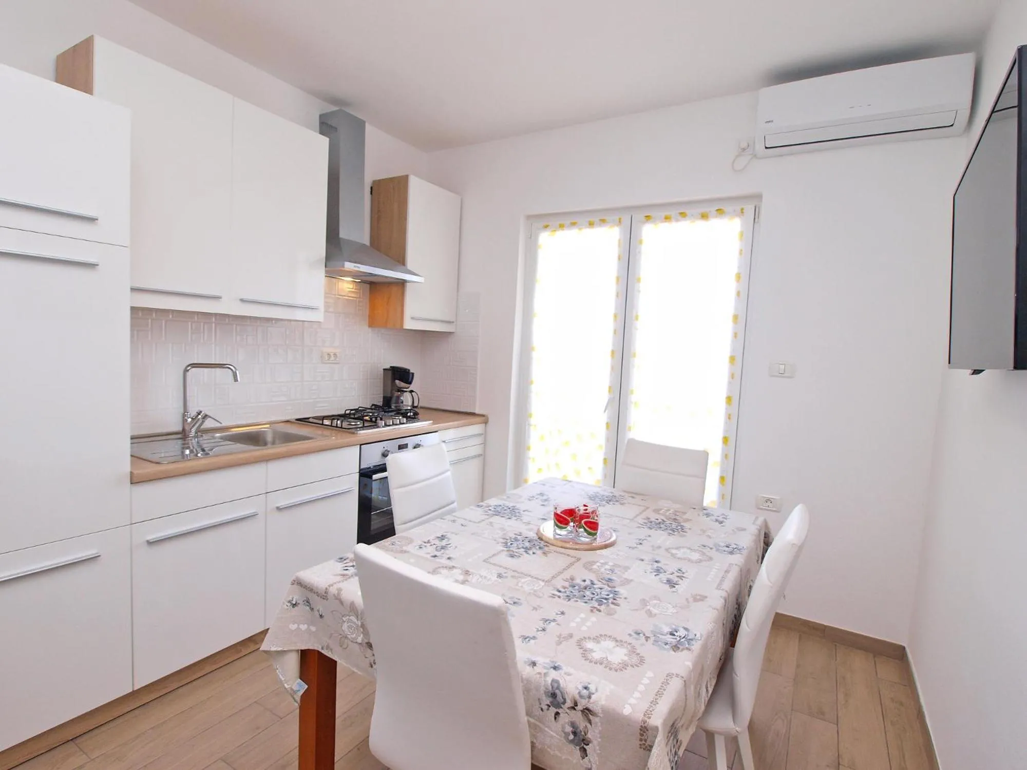 Apartments Nadija 1366
