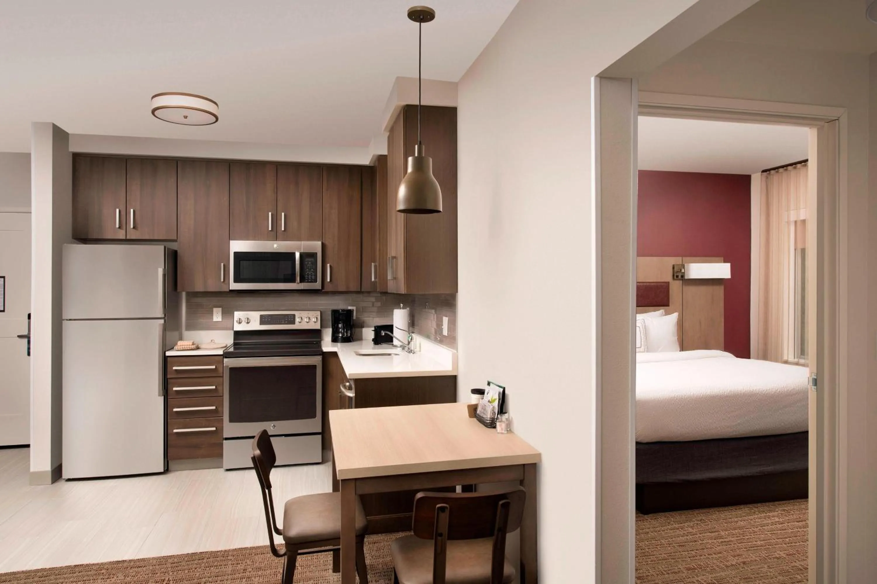 Bedroom, Bed in Residence Inn by Marriott Baltimore Owings Mills