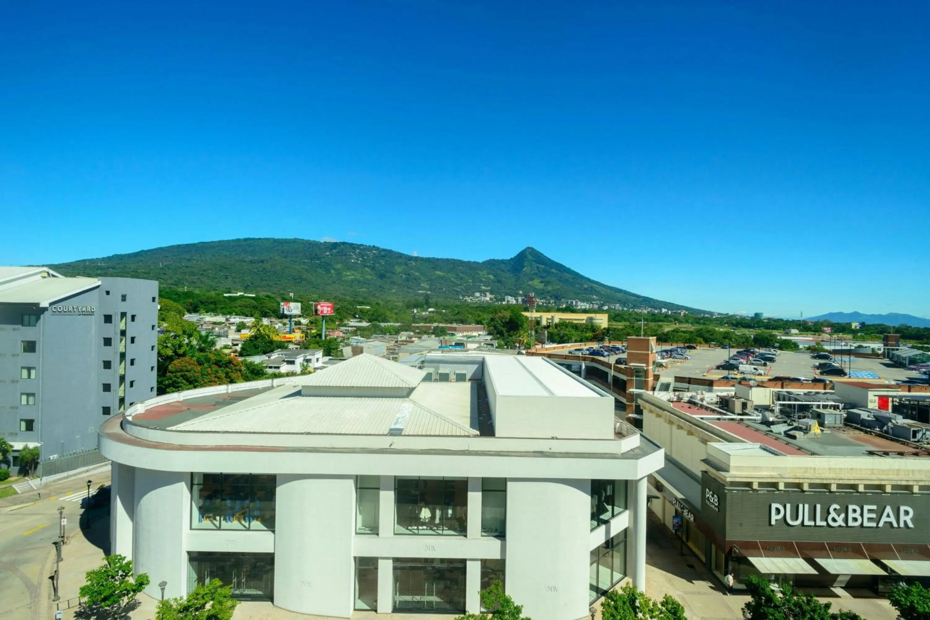 Property building in Fairfield by Marriott San Salvador