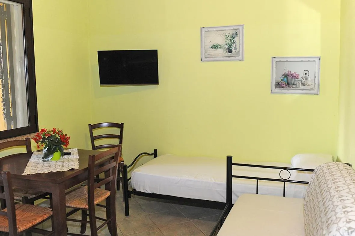 Dining area, Bed in La Fontana Dei Desideri