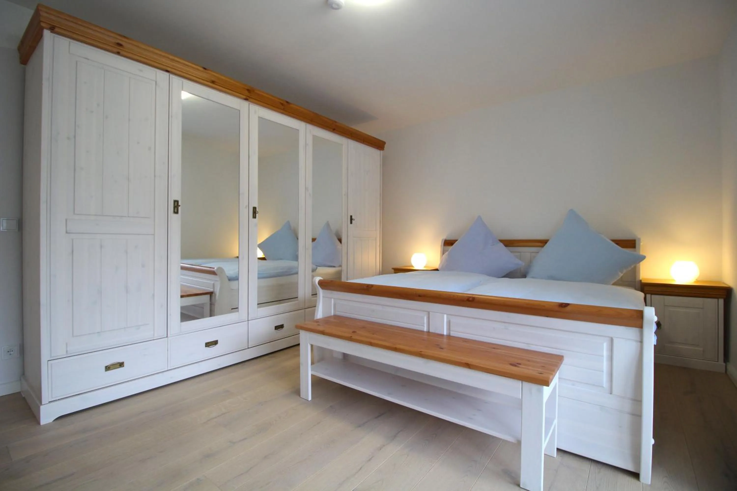 Bedroom, Bed in Kaiserstube