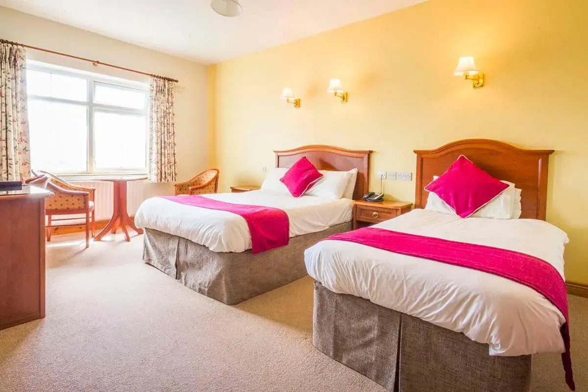 Triple Room (1 Double Bed + 1 Single Bed) in Achill Cliff House Hotel & Restaurant Triple Room (1 Double Bed + 1 Single Bed) in Achill Cliff House Hotel & Restaurant