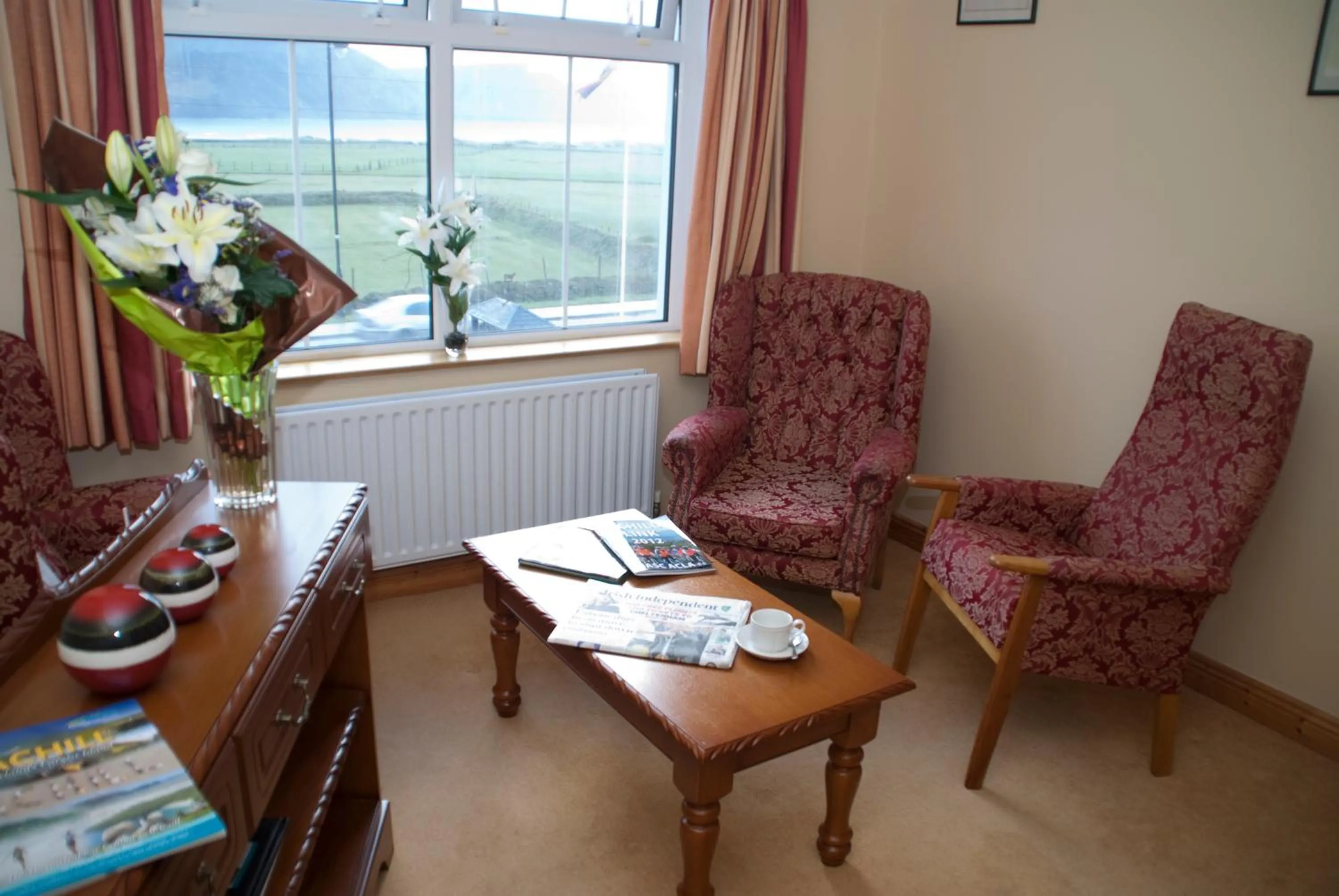 Library in Achill Cliff House Hotel & Restaurant