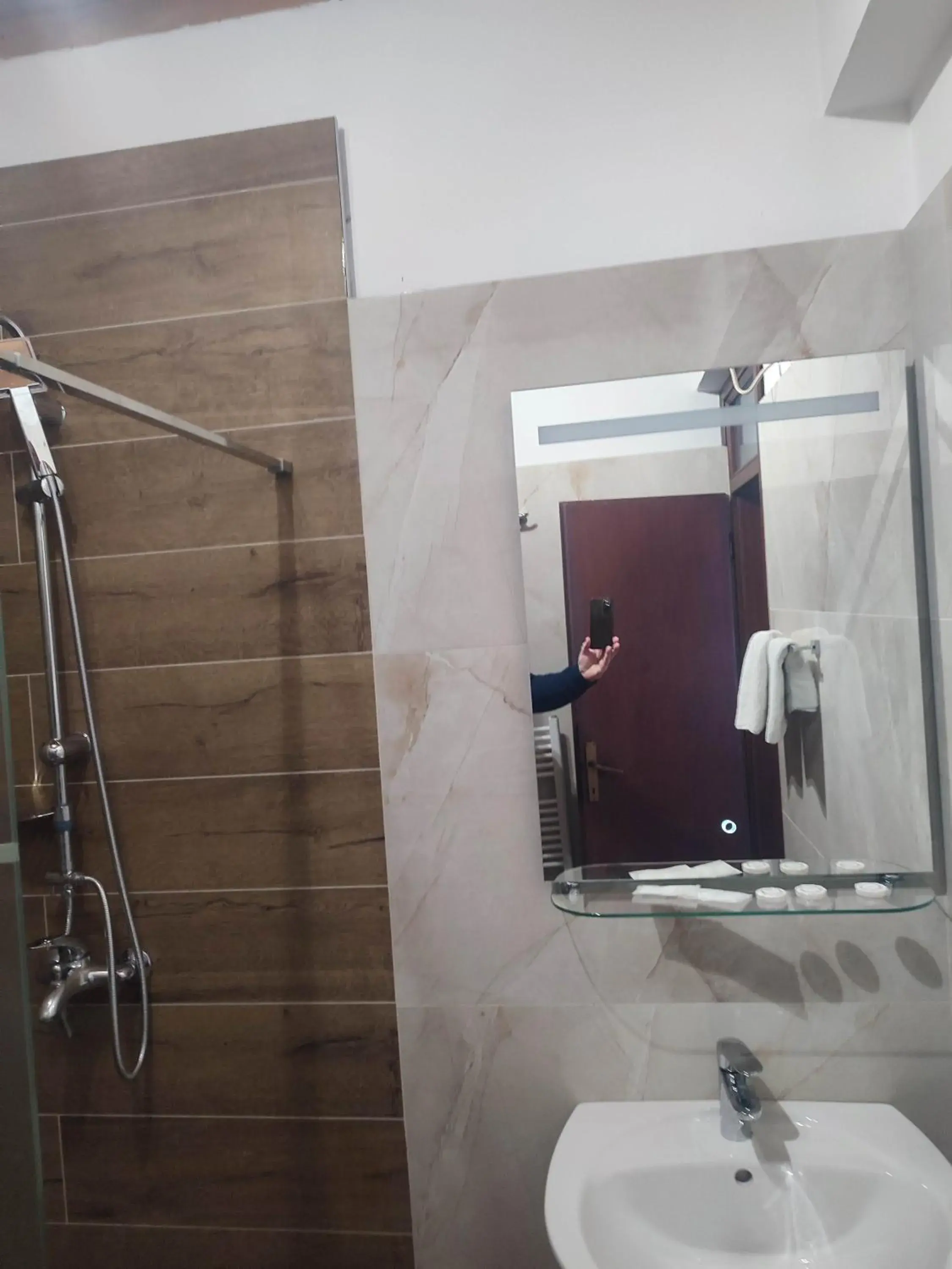 Double Room with Private Bathroom - single occupancy in Pansion Kamin Double Room with Private Bathroom - single occupancy in Pansion Kamin