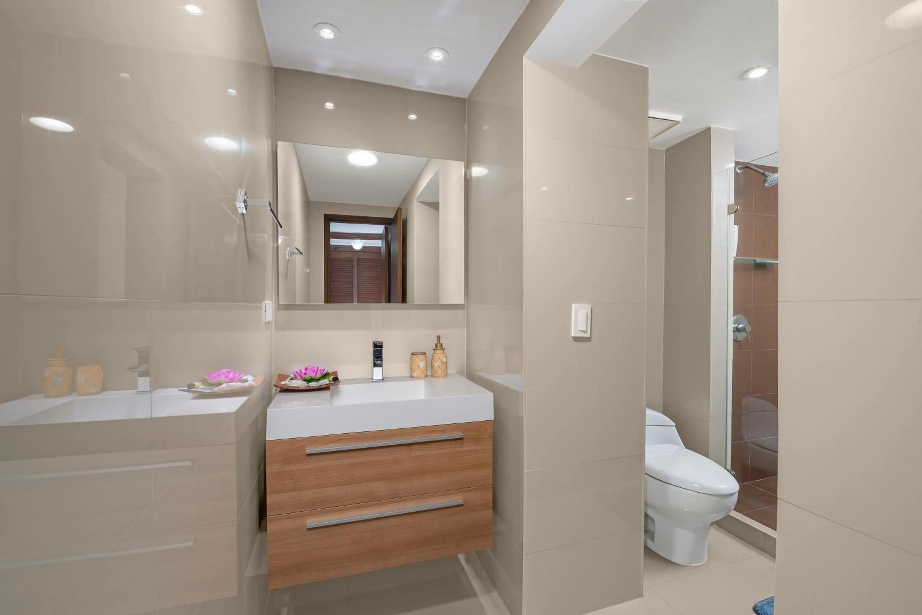 Penthouse Sea View 705A