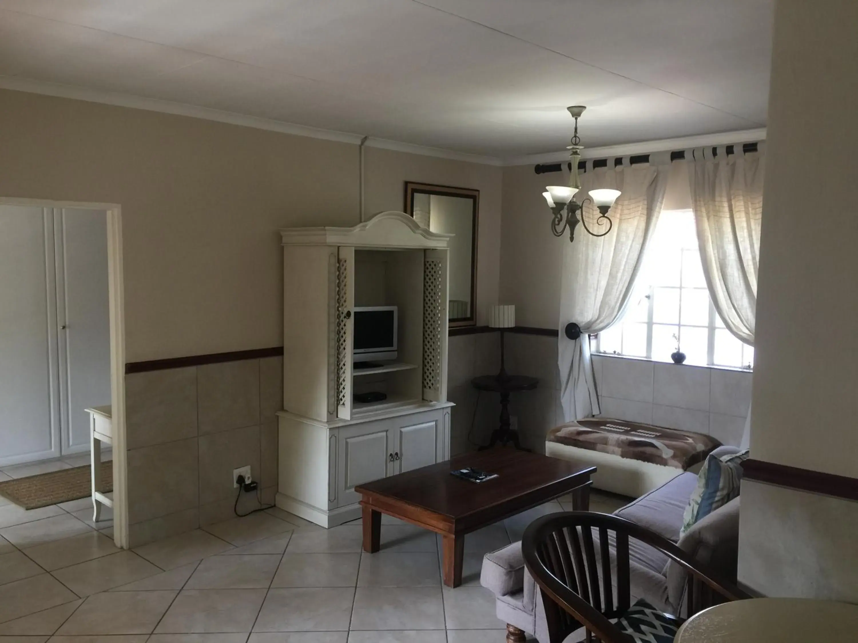 Property building in Summerview Guest Lodge Property building in Summerview Guest Lodge