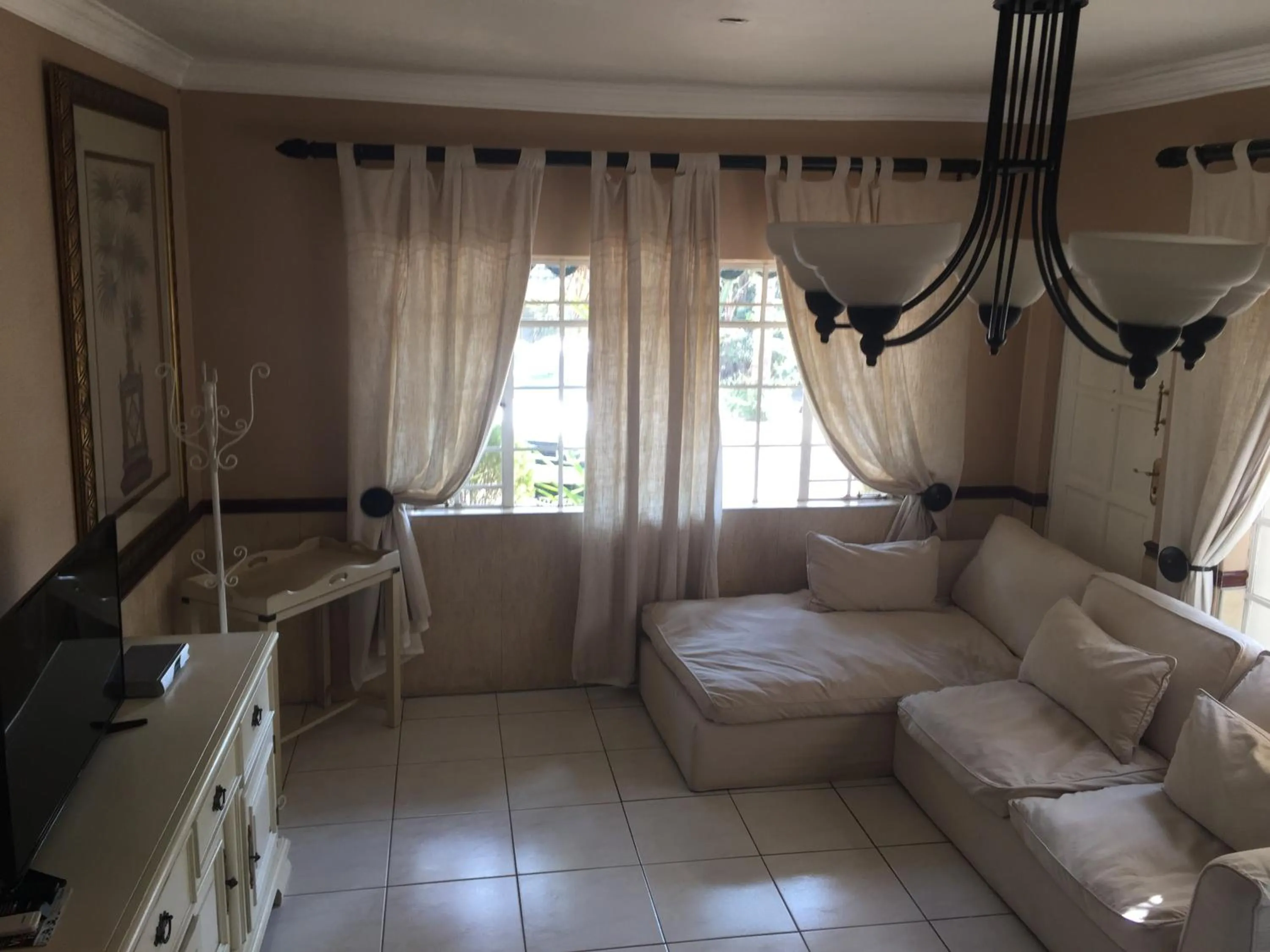 Living room in Summerview Guest Lodge