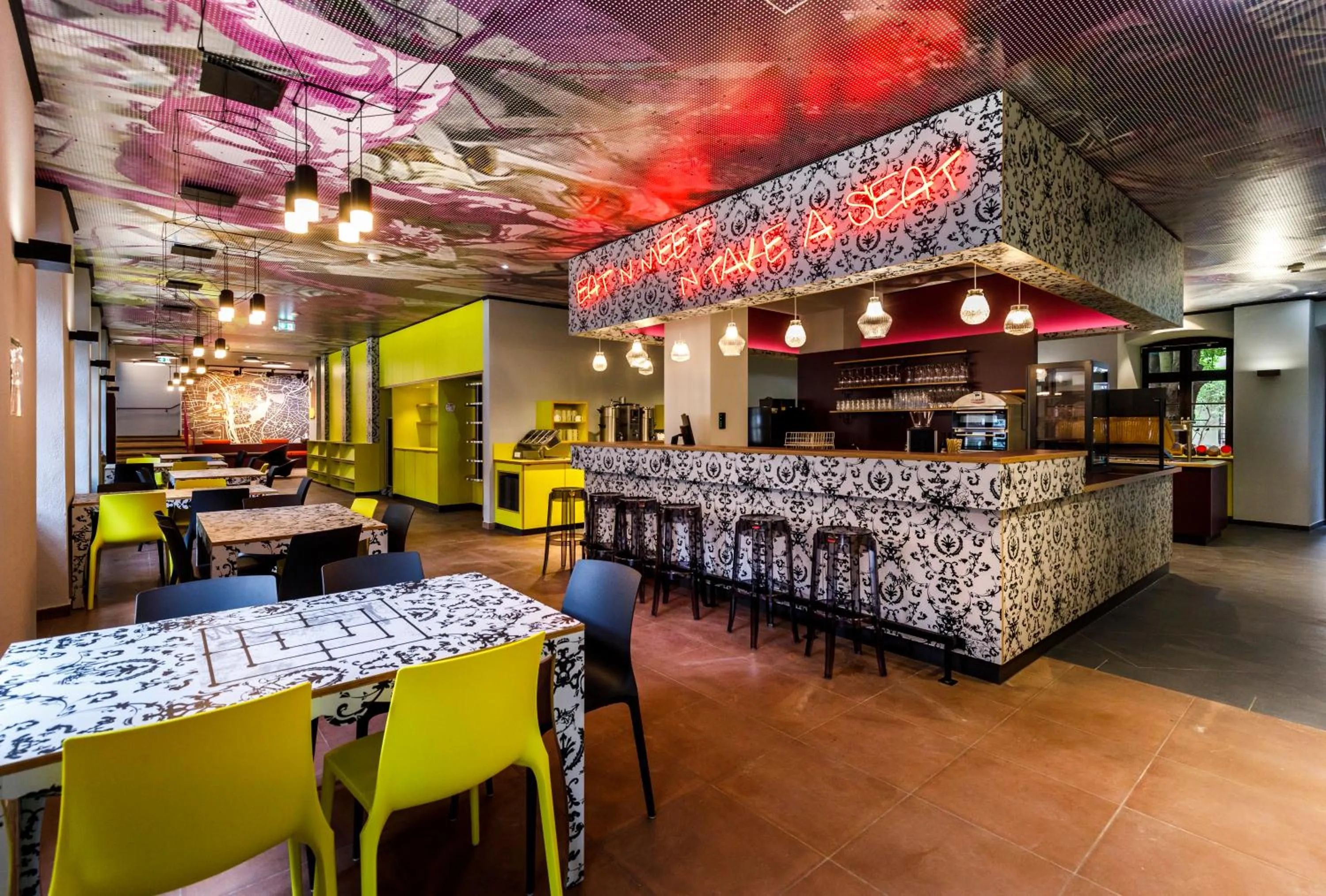 Lounge or bar in Youth Hostel Würzburg