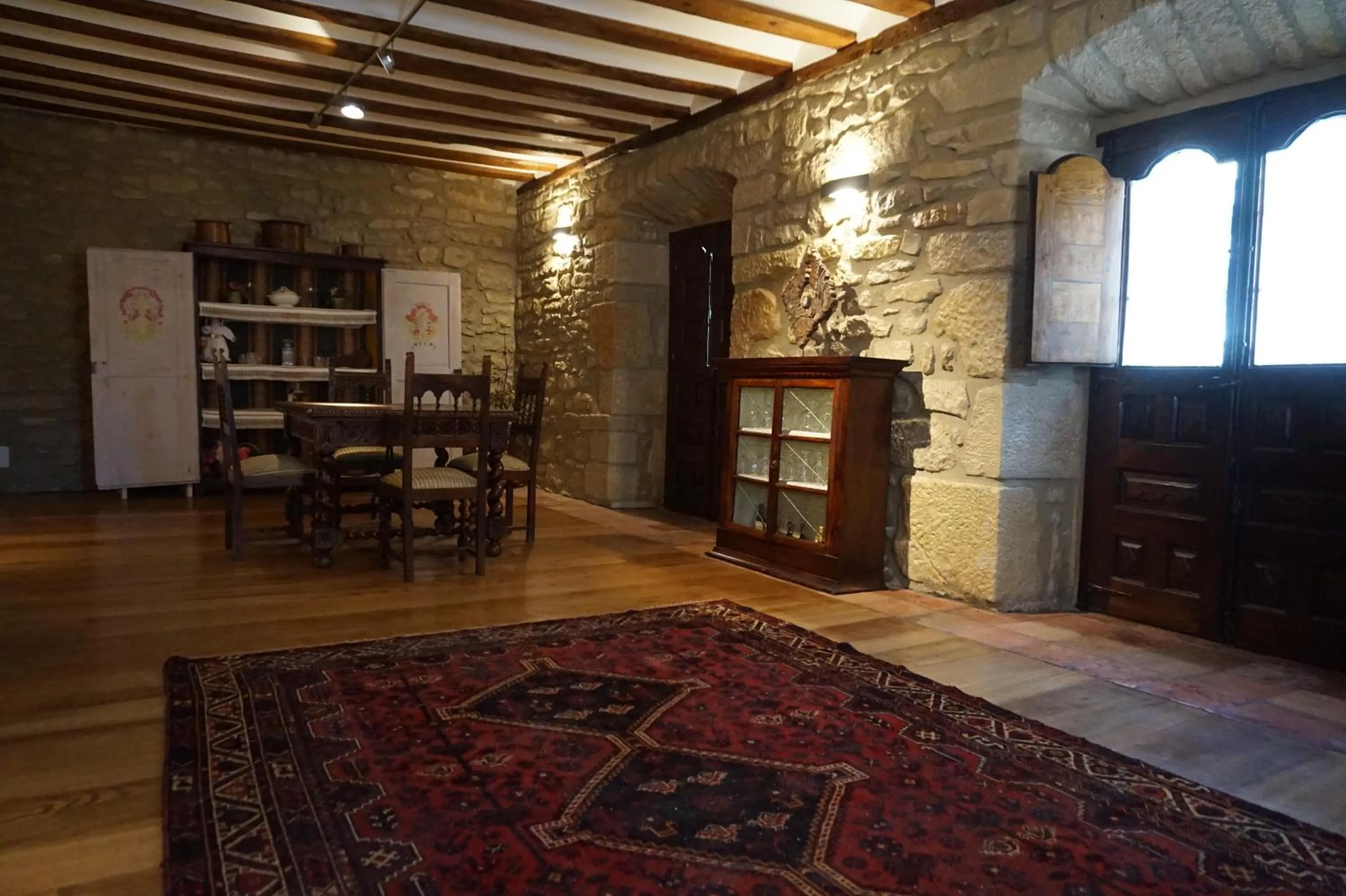 Business facilities in Arganzón Plaza