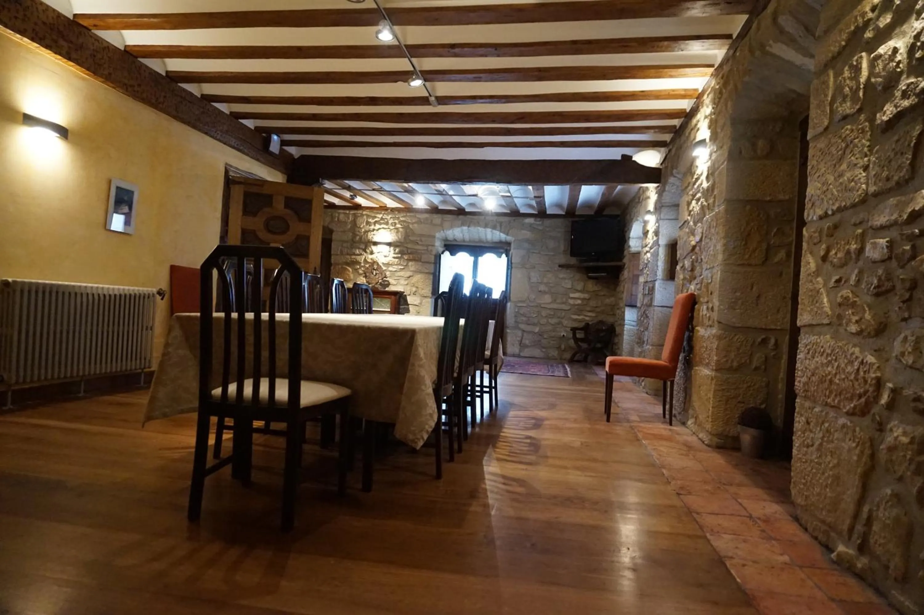 Business facilities in Arganzón Plaza