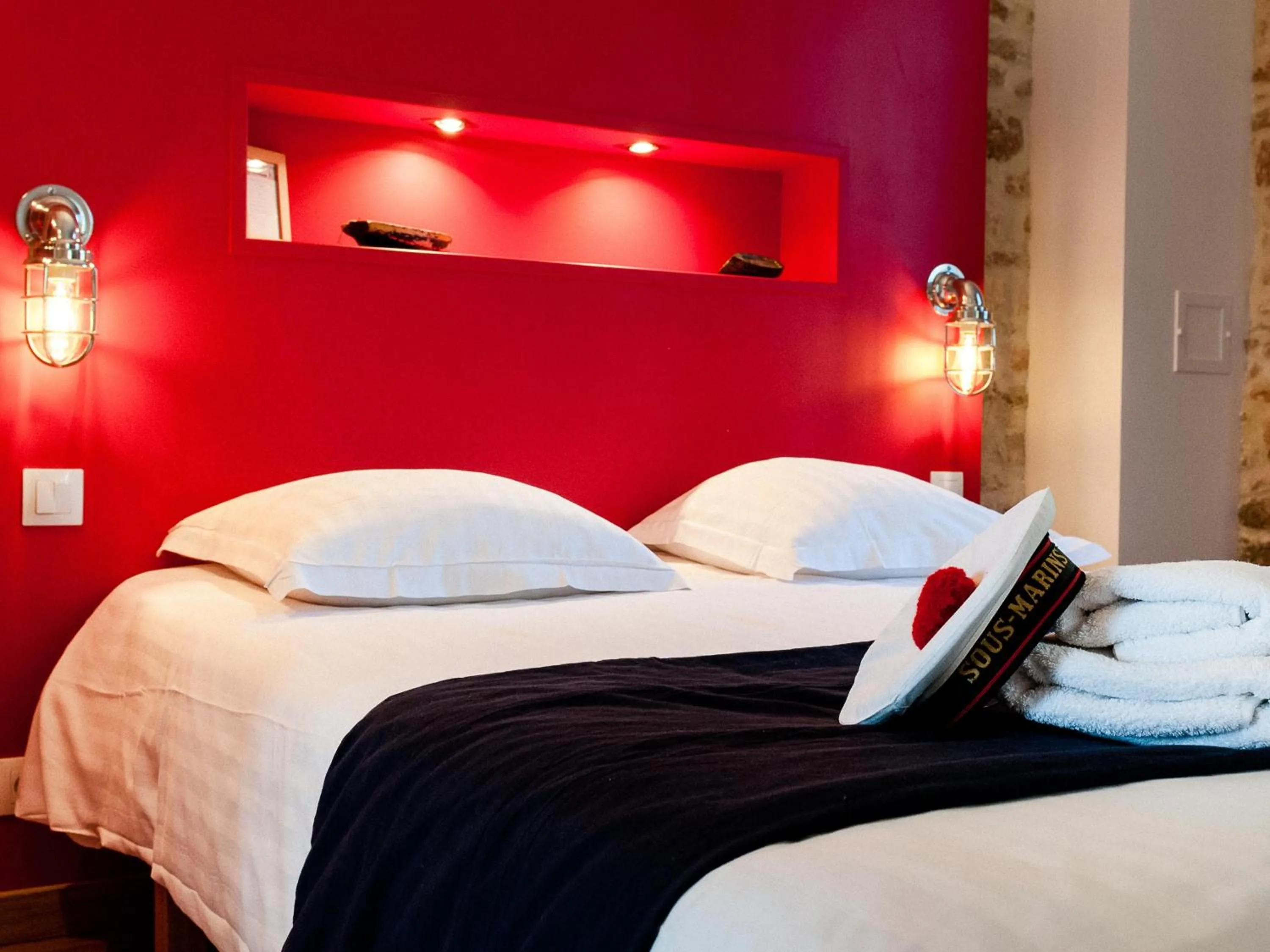 Bedroom, Bed in La Ferme d'Ervee de Saint-Roch