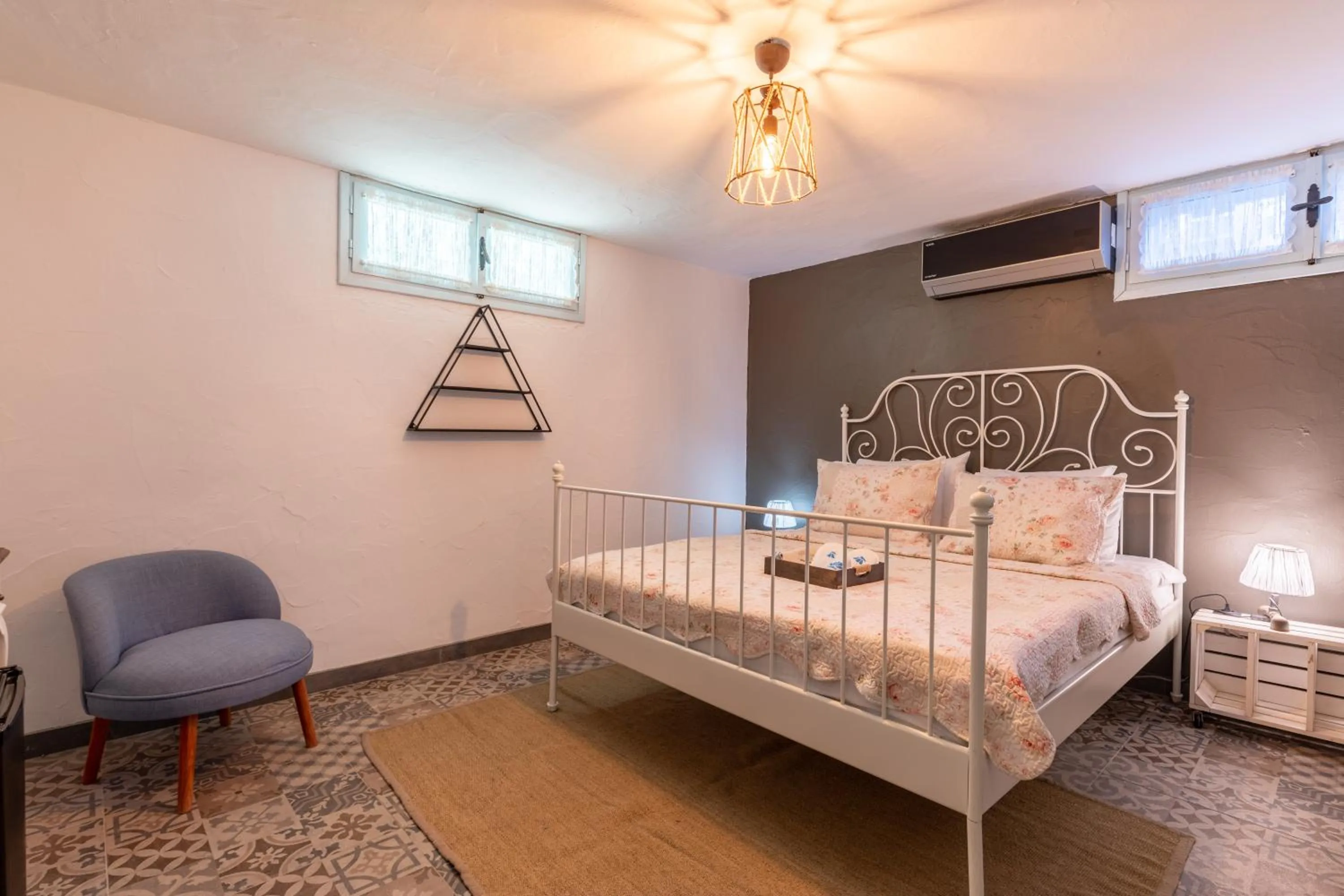 Photo of the whole room in Deniz Kabugu Hotel